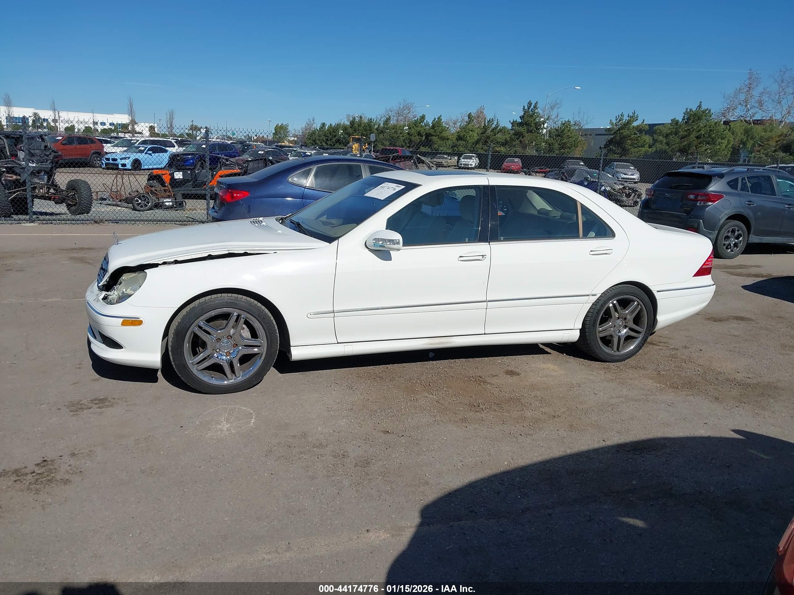 2006 Mercedes-benz S 500   Белый vin: WDBNG75J76A482057