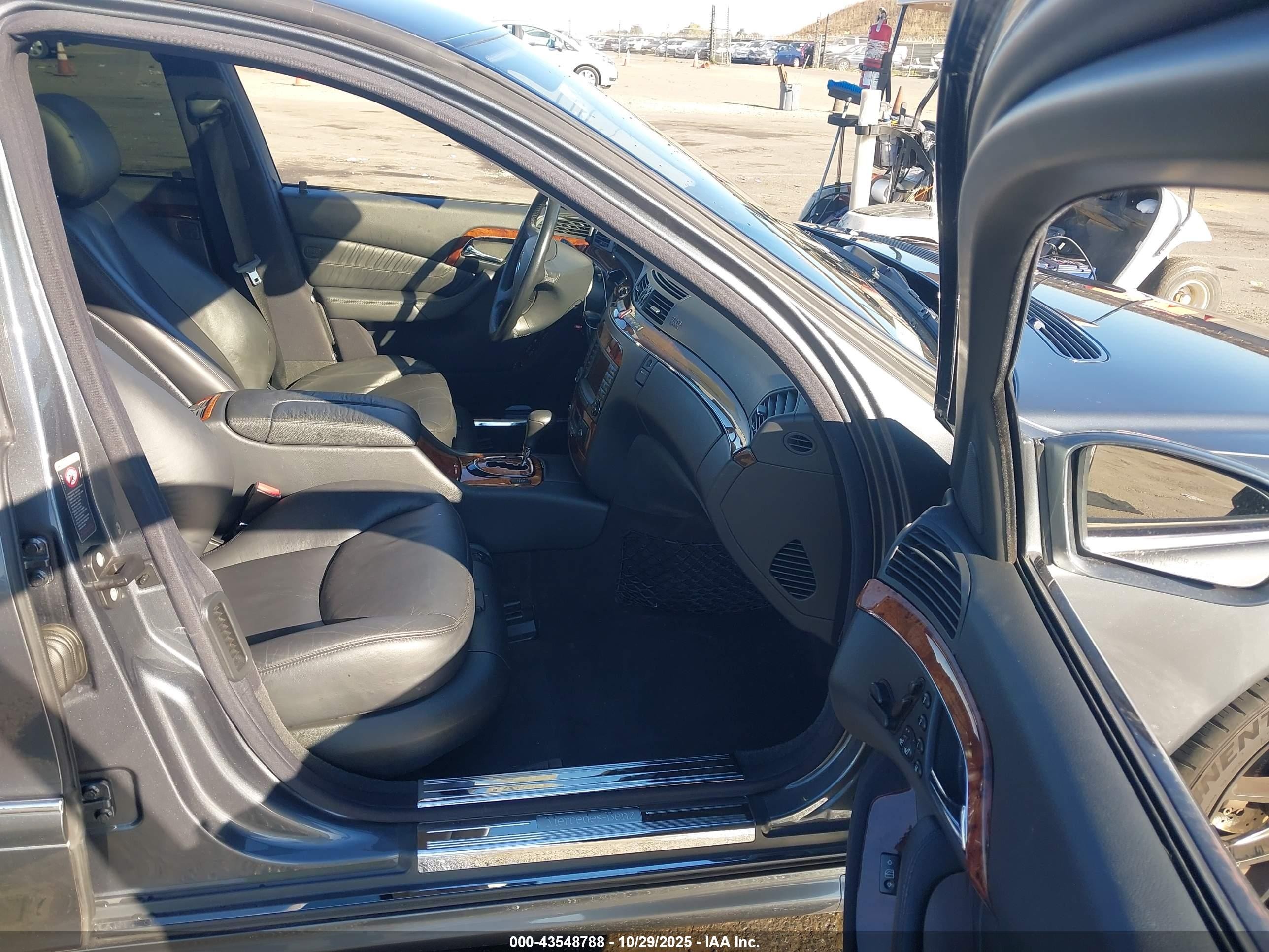 2006 Mercedes-benz S 500   Серый vin: WDBNG75J76A483516