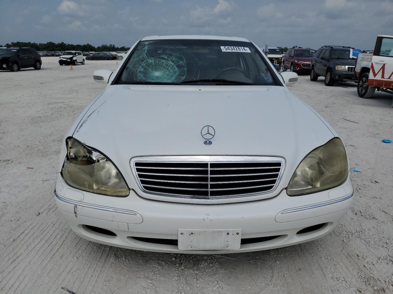 2000 Mercedes-benz S 500 White vin: WDBNG75J7YA038440