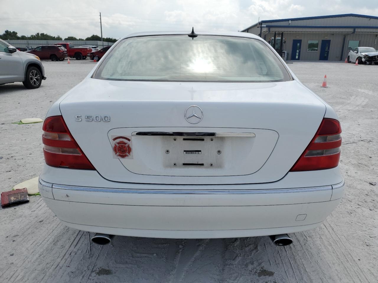 2000 Mercedes-benz S 500 White vin: WDBNG75J7YA038440