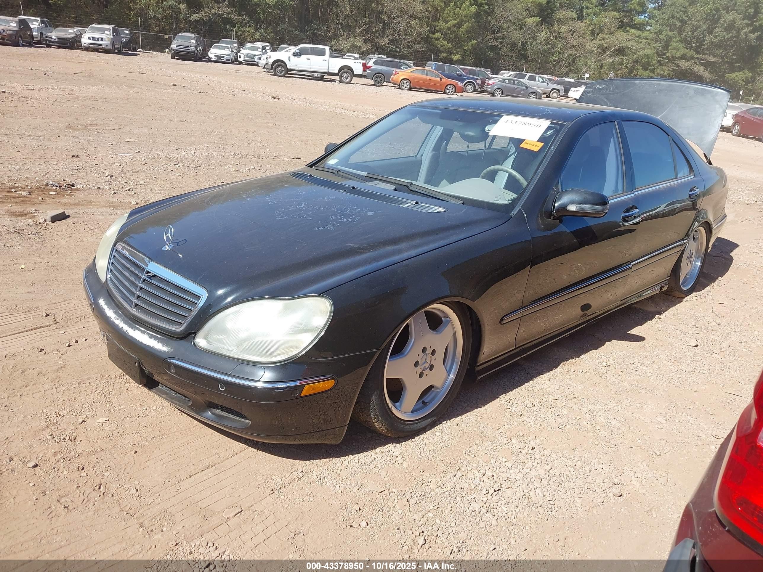 2000 Mercedes-benz S 500   Black vin: WDBNG75J7YA124430