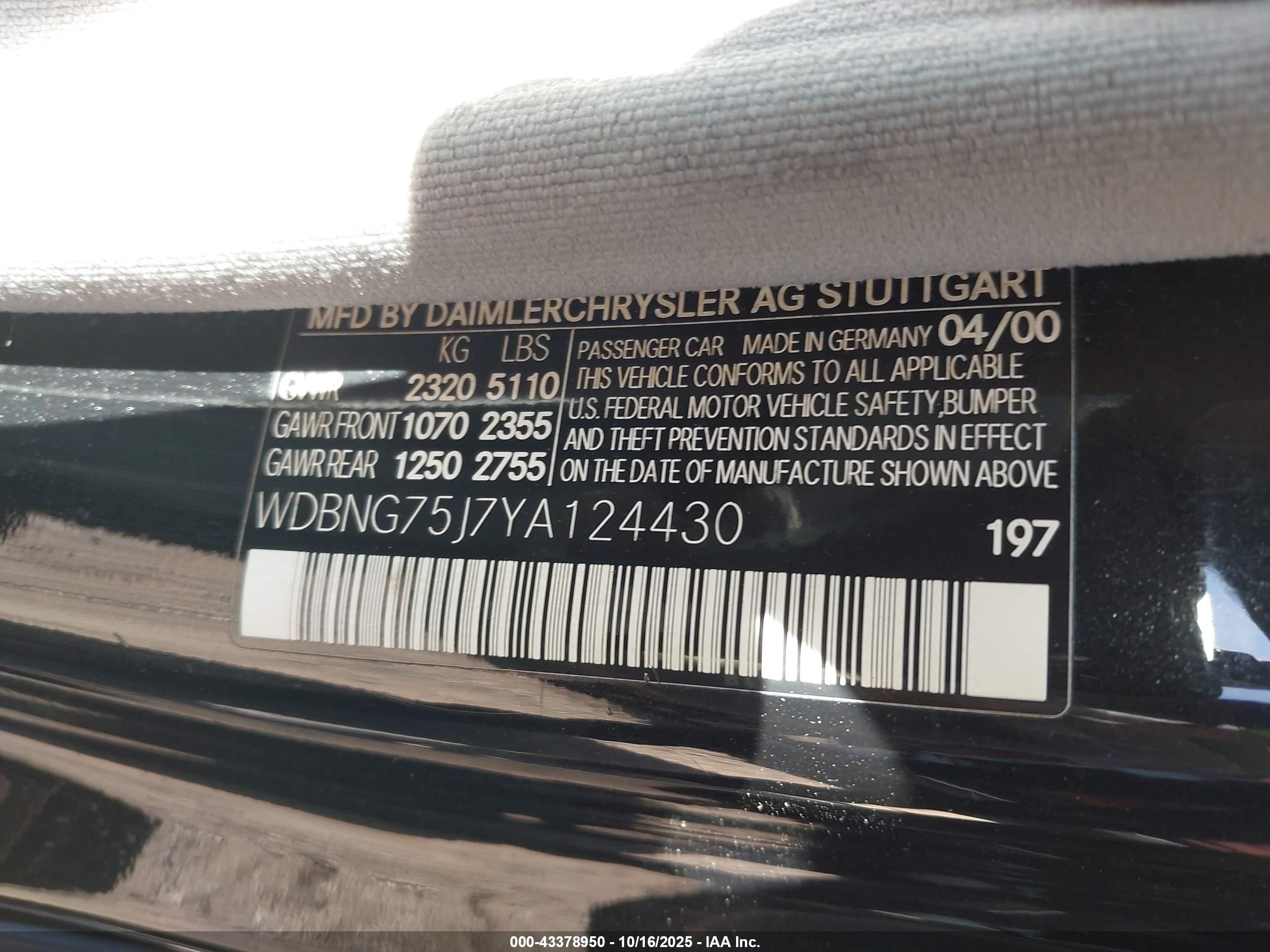 2000 Mercedes-benz S 500   Black vin: WDBNG75J7YA124430