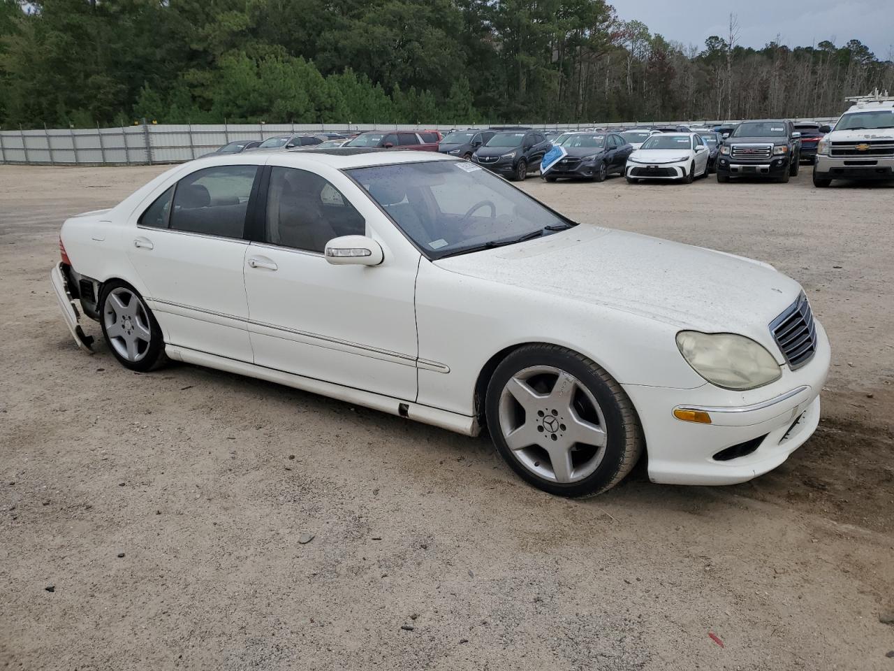 2004 Mercedes-benz S 500 White vin: WDBNG75J84A399170
