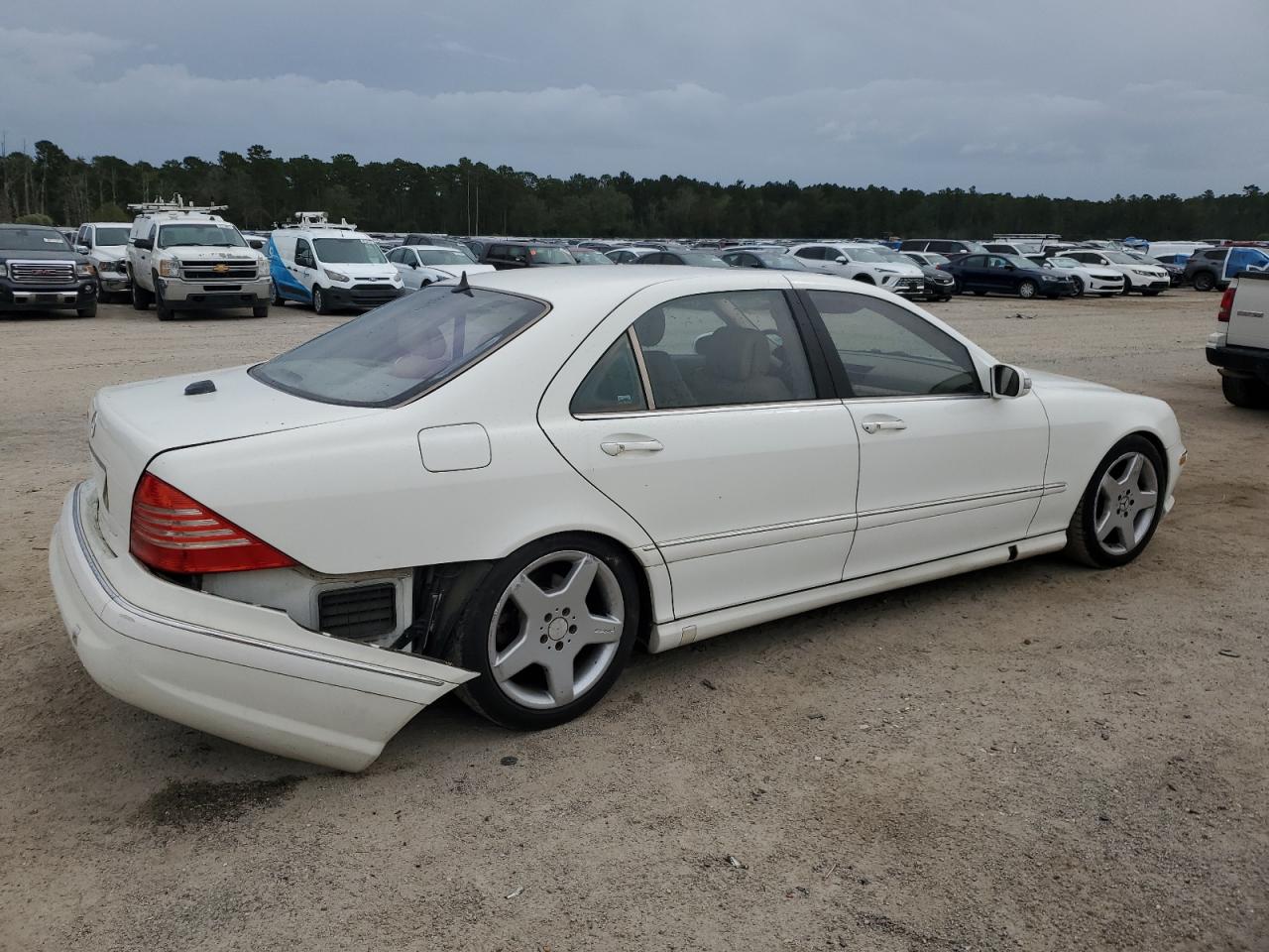 2004 Mercedes-benz S 500 White vin: WDBNG75J84A399170