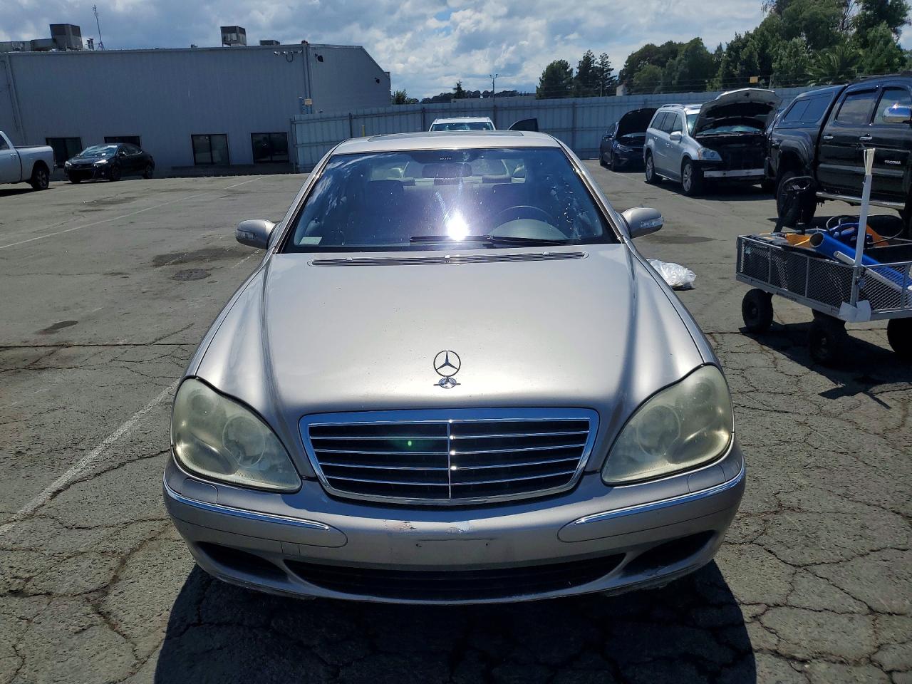2005 Mercedes-benz S 500 Silver vin: WDBNG75J85A442021