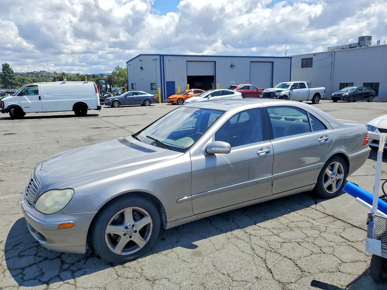 2005 Mercedes-benz S 500 Silver vin: WDBNG75J85A442021