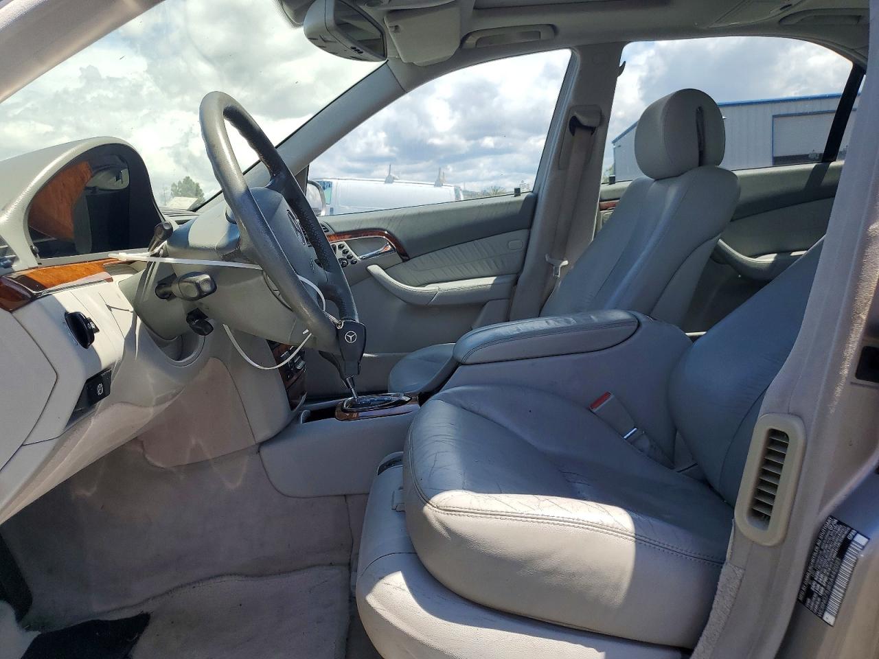 2005 Mercedes-benz S 500 Silver vin: WDBNG75J85A442021