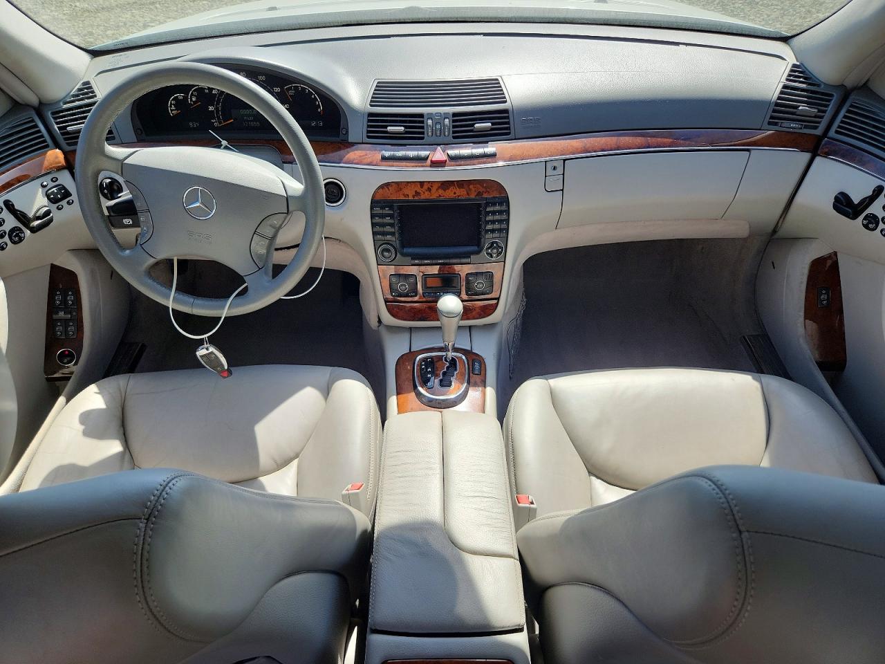 2005 Mercedes-benz S 500 Белый vin: WDBNG75J85A445520