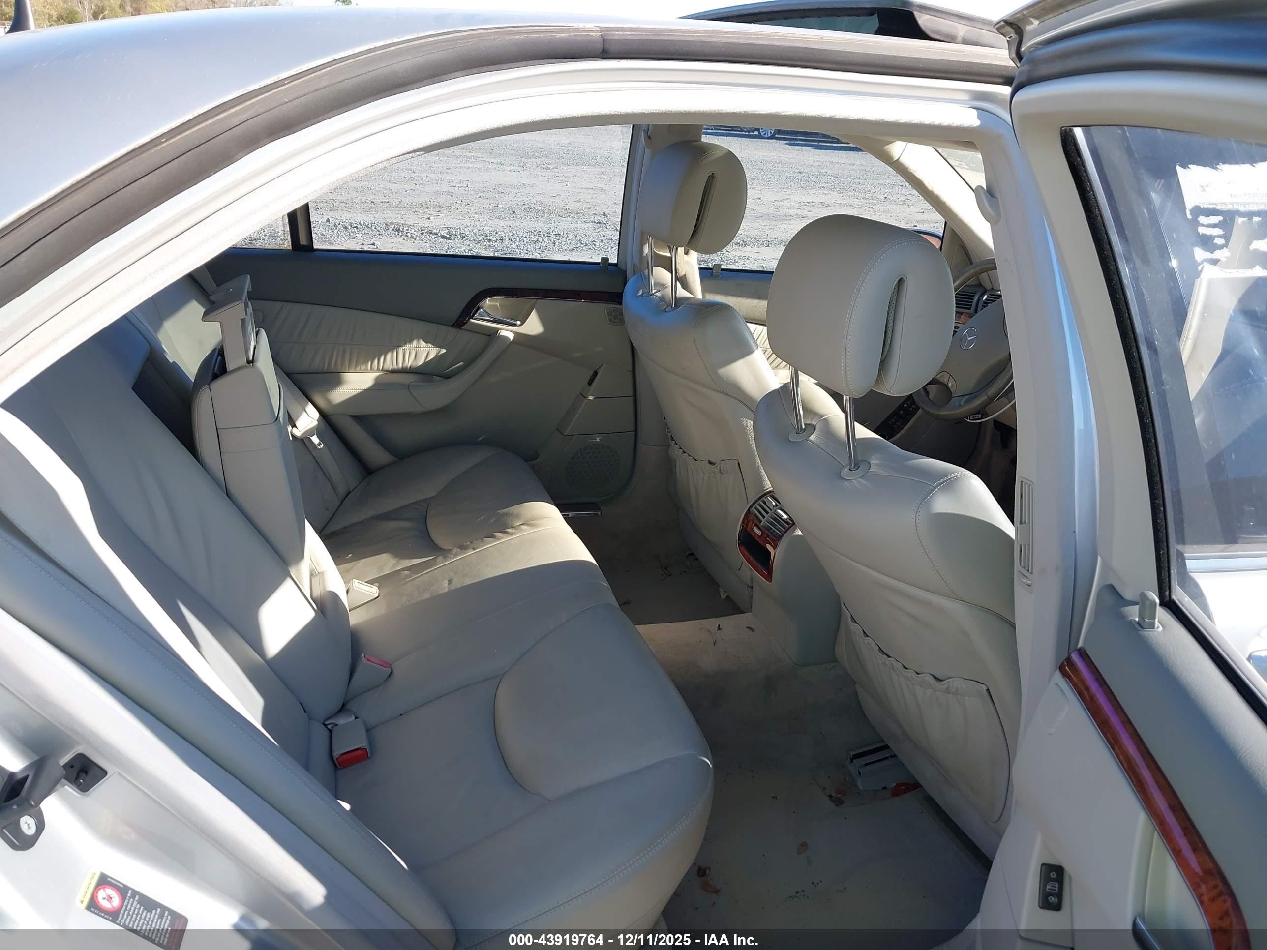 2006 Mercedes-benz S 500   Серебряный vin: WDBNG75J86A464179