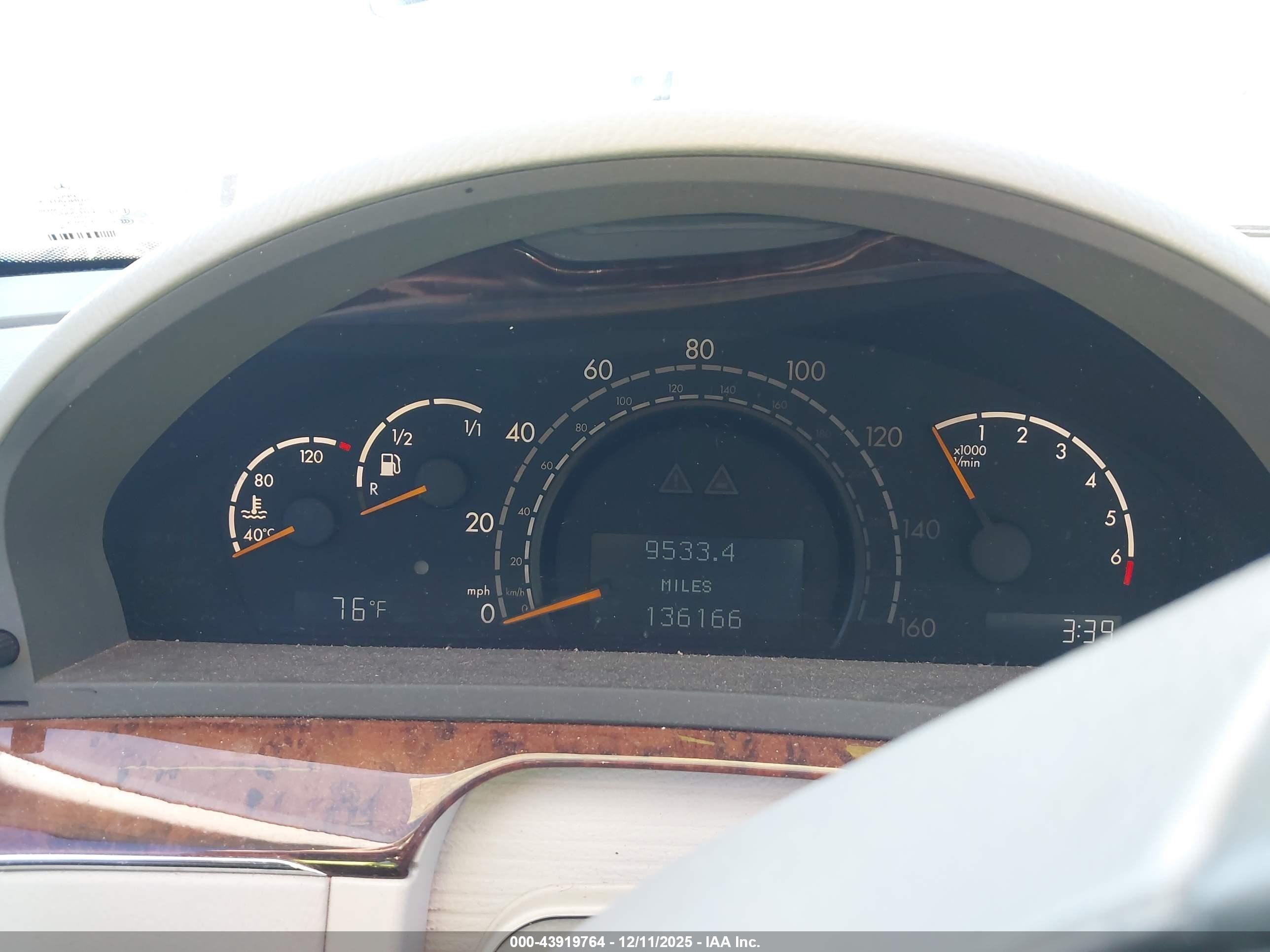 2006 Mercedes-benz S 500   Серебряный vin: WDBNG75J86A464179