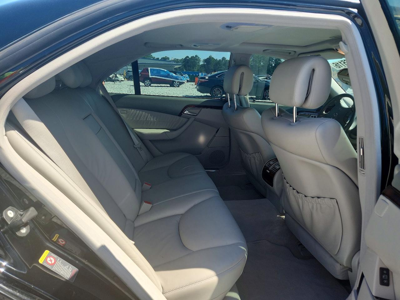 2006 Mercedes-benz S 500 Black vin: WDBNG75J86A470435