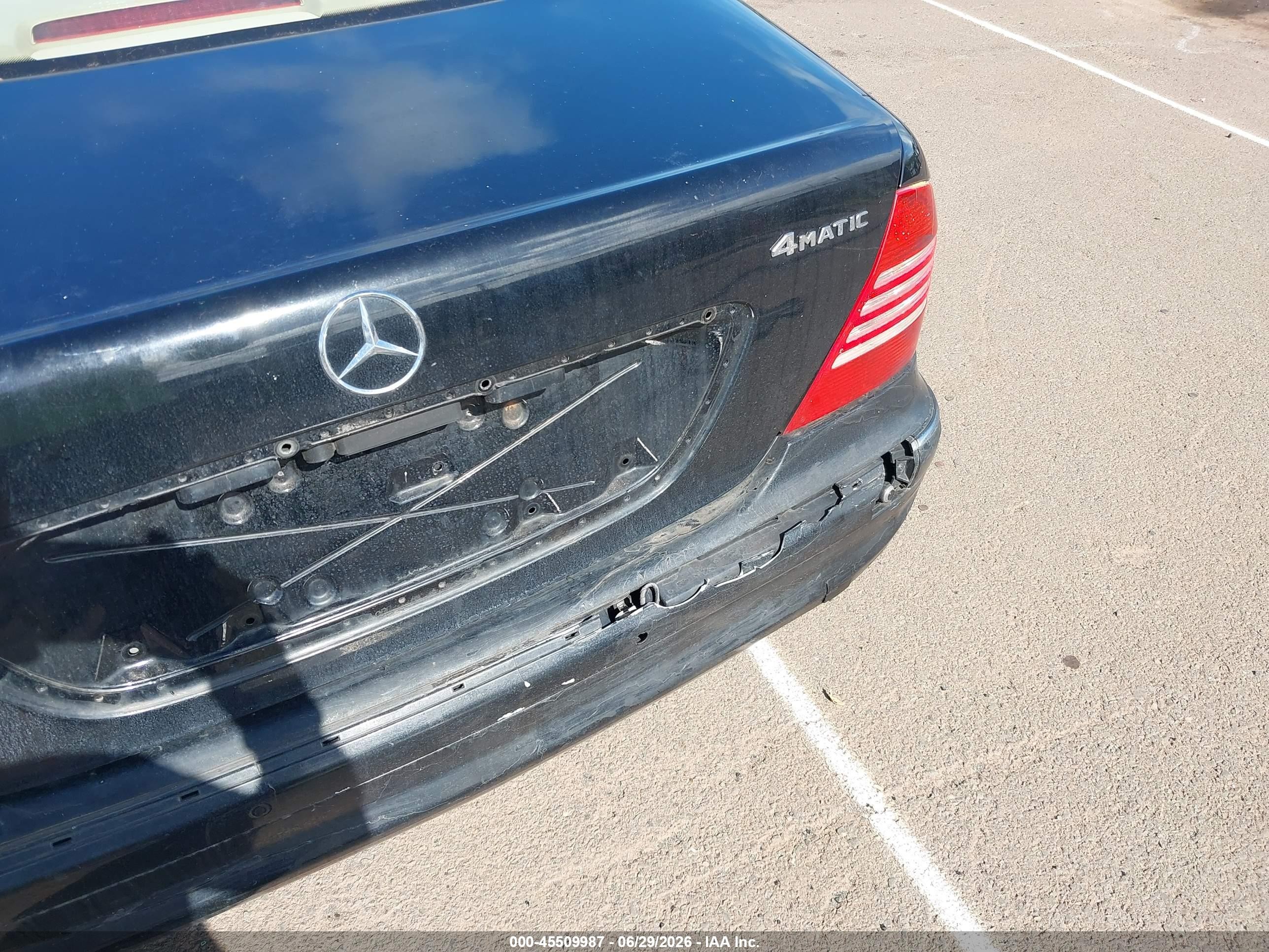 2004 Mercedes-benz S 500   Black vin: WDBNG75J94A426070