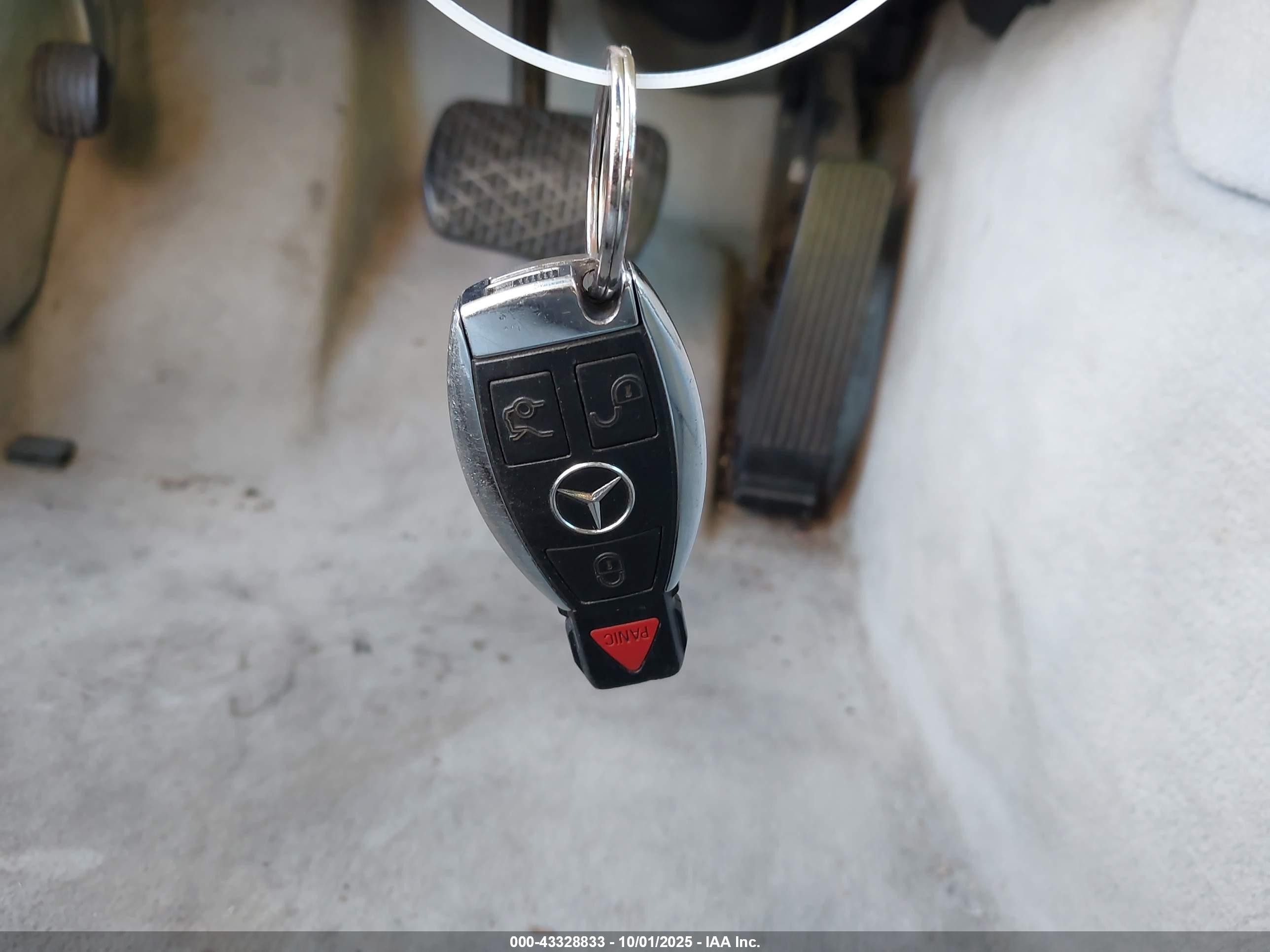 2000 Mercedes-benz S 500   Black vin: WDBNG75J9YA081063