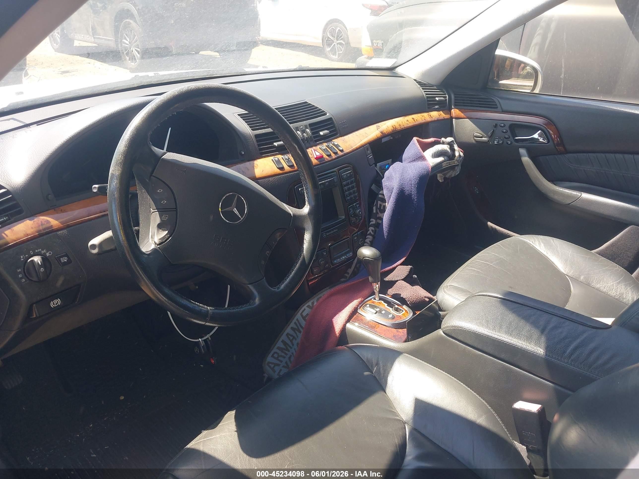 2001 Mercedes-benz S 500   Серебряный vin: WDBNG75JX1A141776