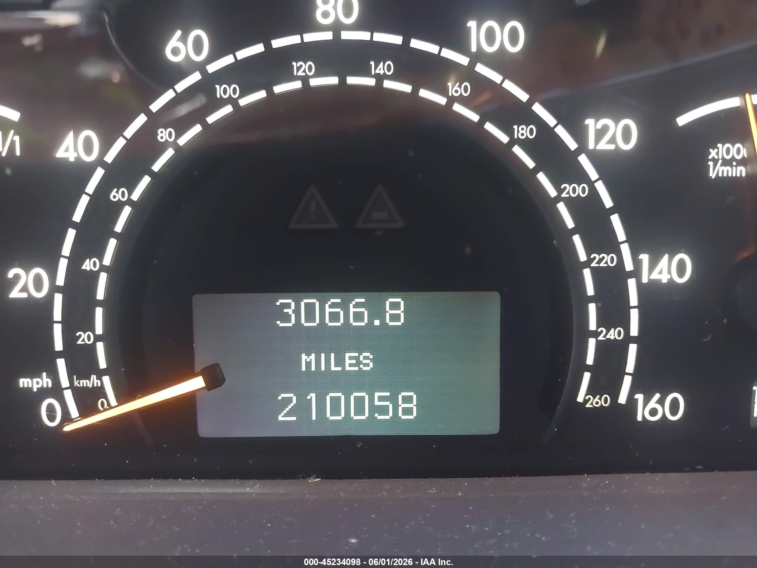 2001 Mercedes-benz S 500   Серебряный vin: WDBNG75JX1A141776