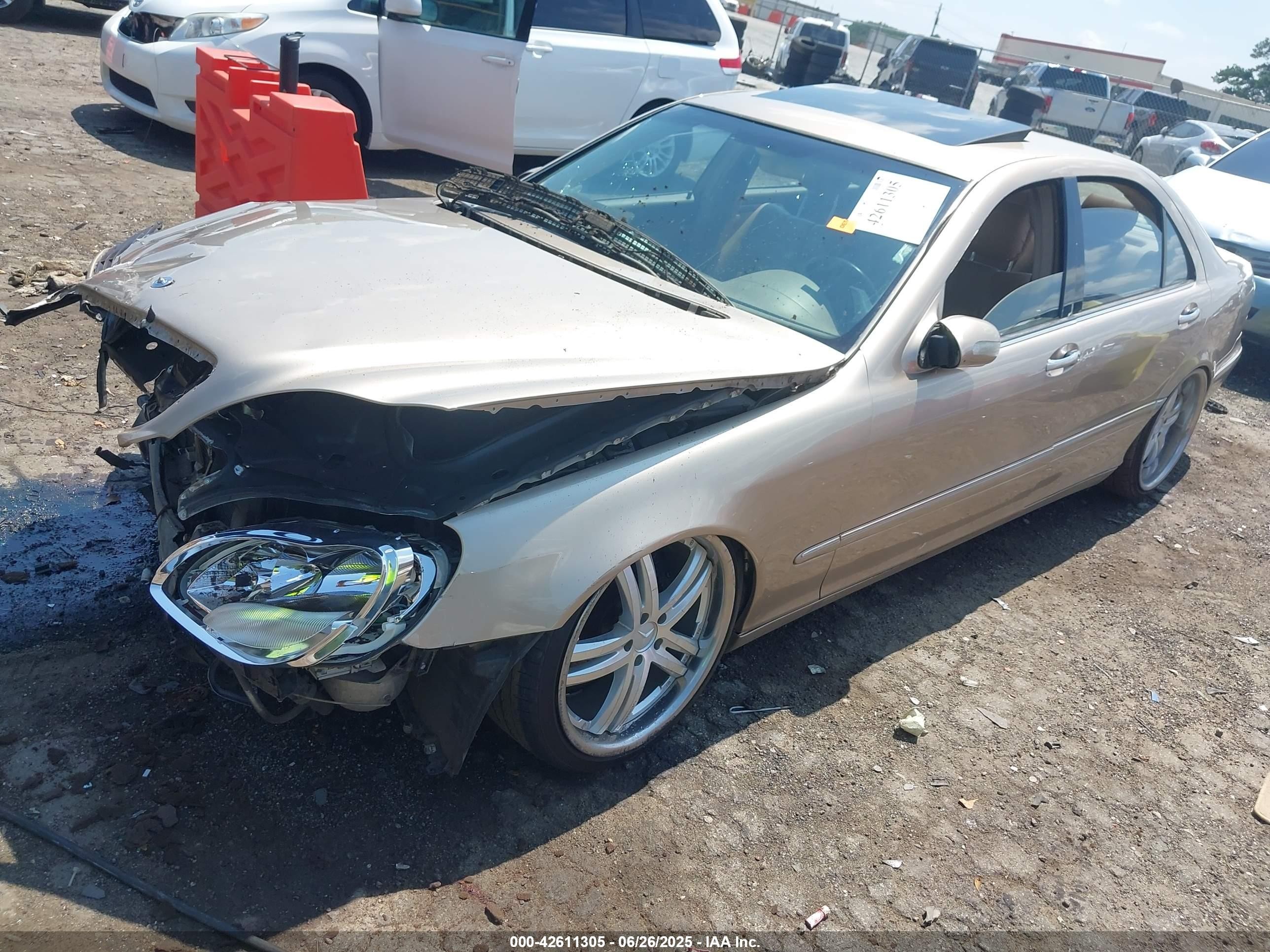 2001 Mercedes-benz S 500   Золотой vin: WDBNG75JX1A219683