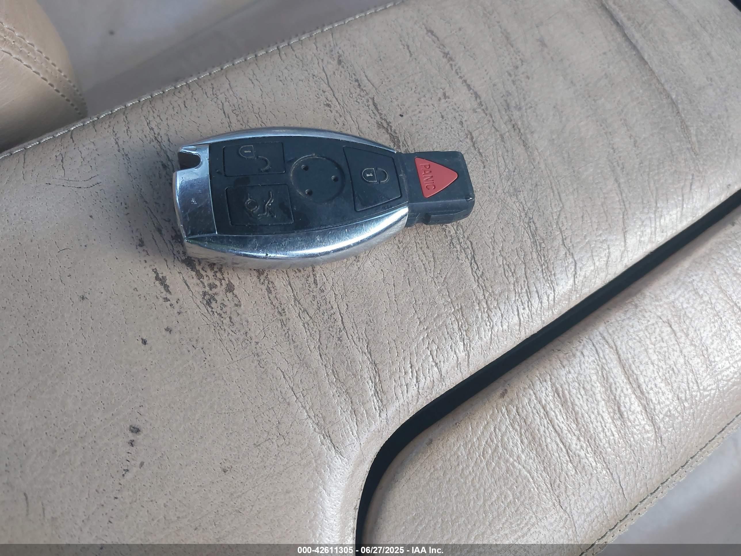 2001 Mercedes-benz S 500   Золотой vin: WDBNG75JX1A219683