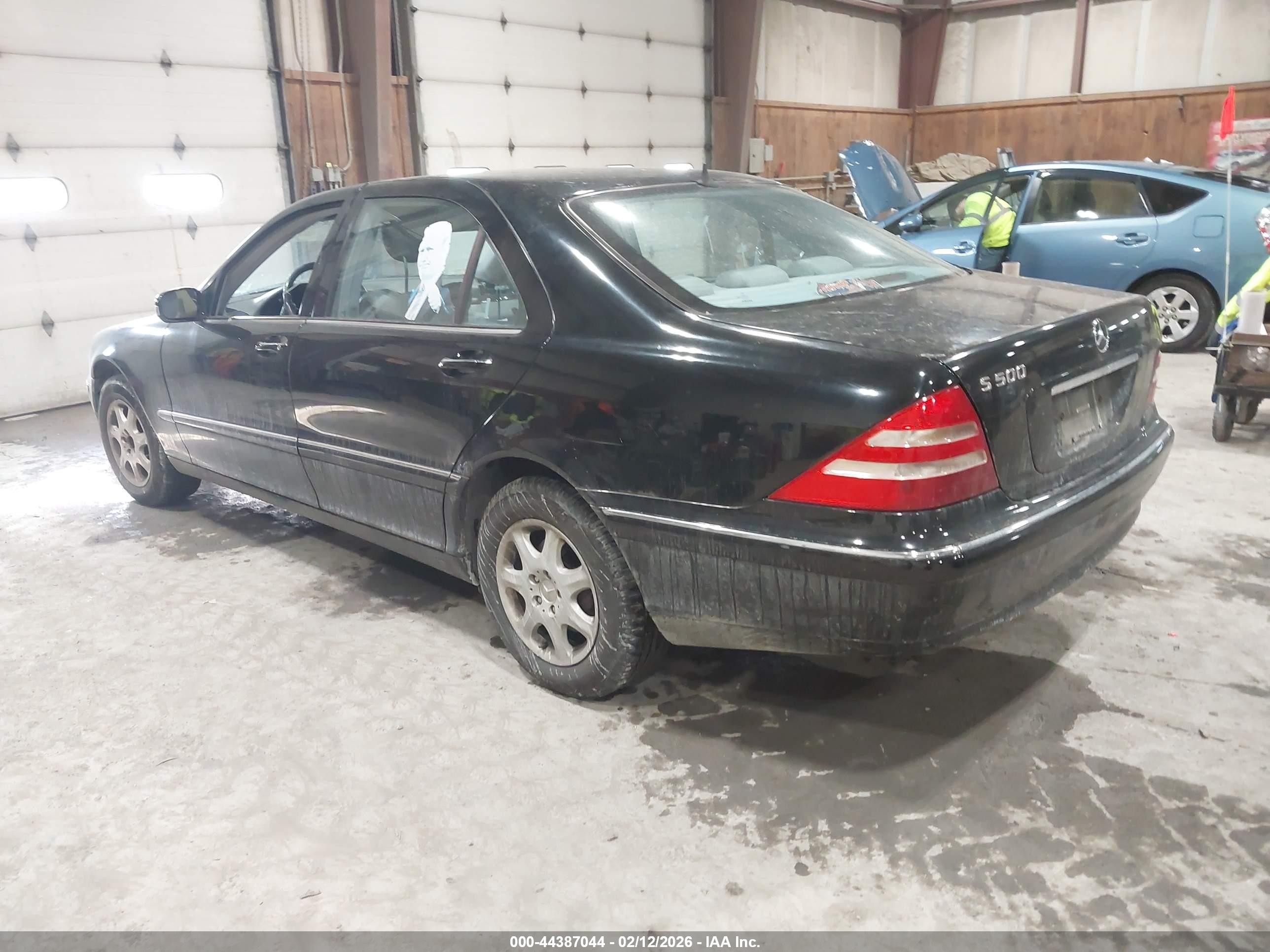 2000 Mercedes-benz S 500   Black vin: WDBNG75JXYA064241