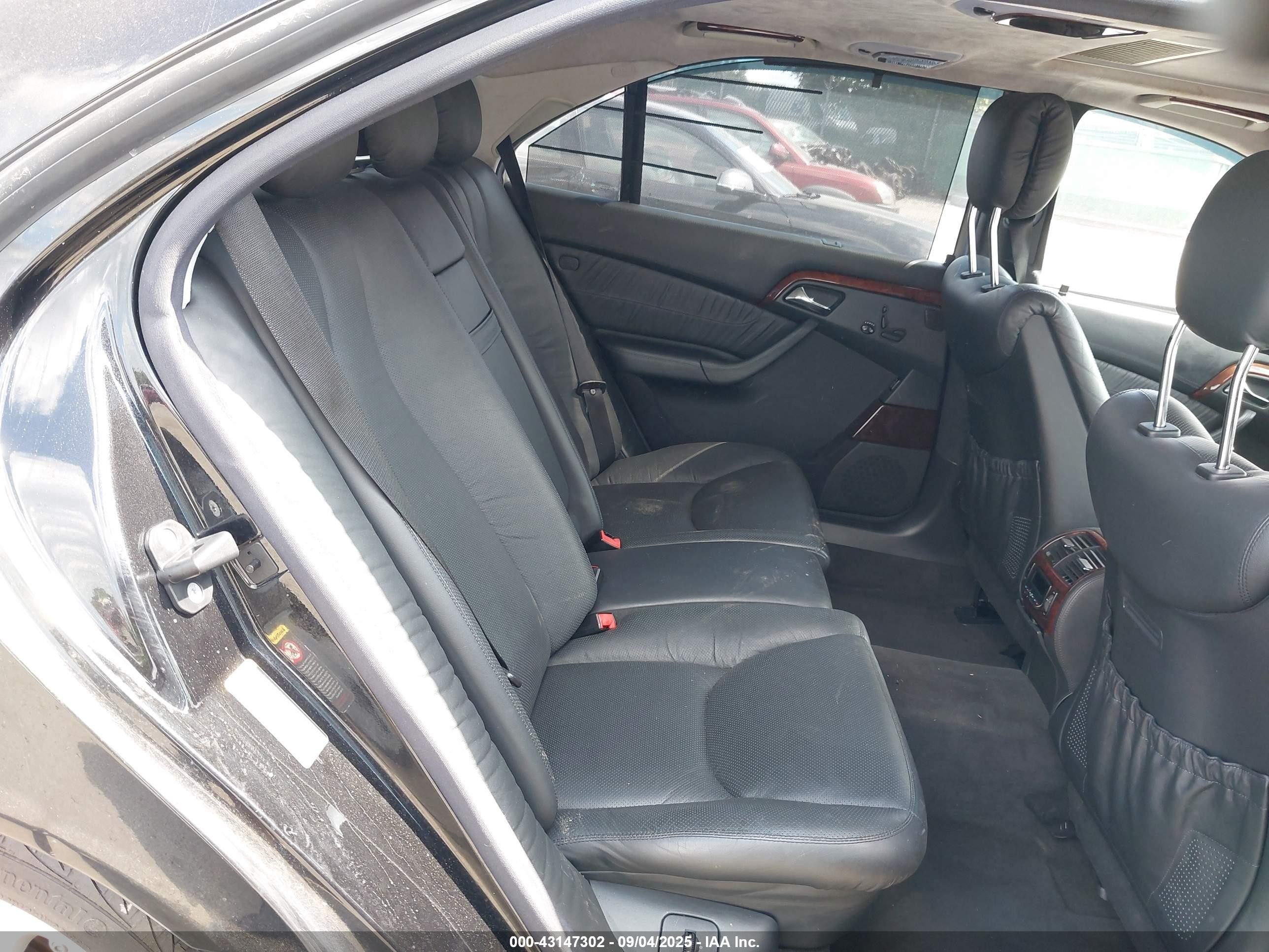 2001 Mercedes-benz S 600   Black vin: WDBNG78J51A211356