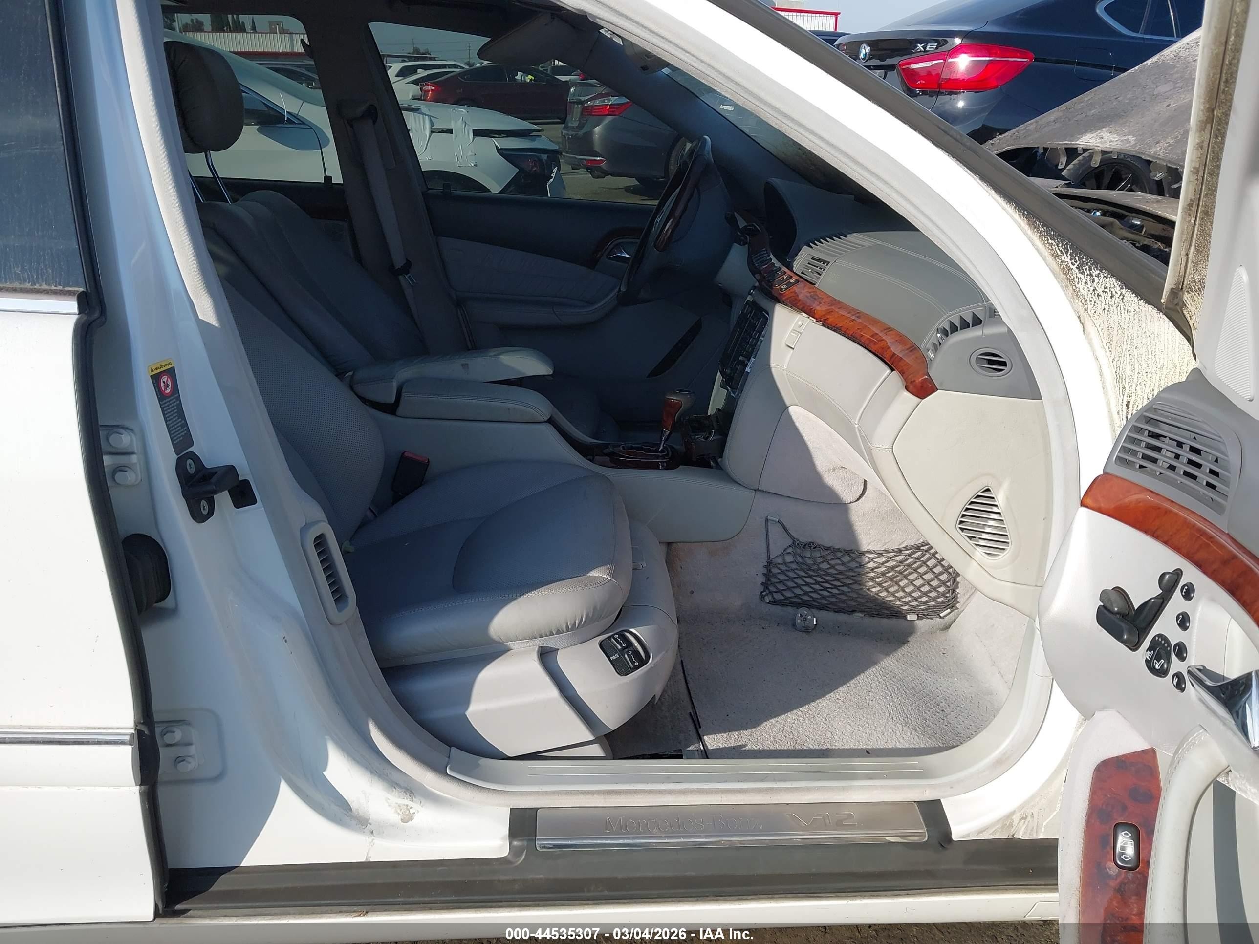 2001 Mercedes-benz S 600   White vin: WDBNG78J71A215618
