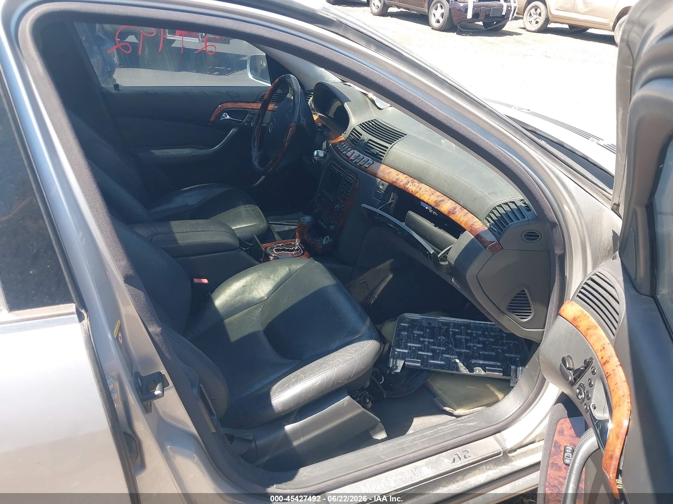 2001 Mercedes-benz S 600   Серый vin: WDBNG78JX1A195512