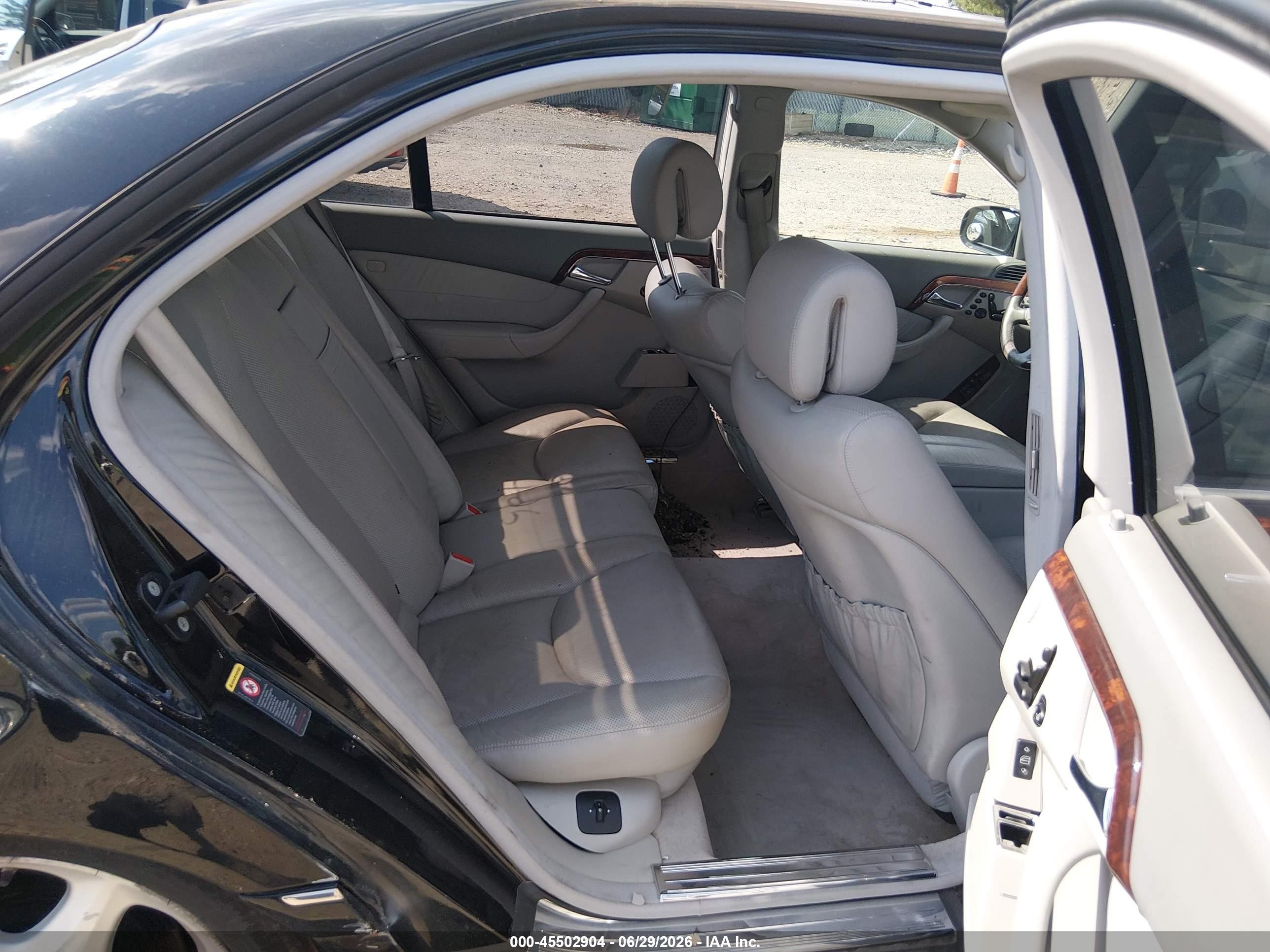 2004 Mercedes-benz S 500 4matic Black vin: WDBNG84J04A391734