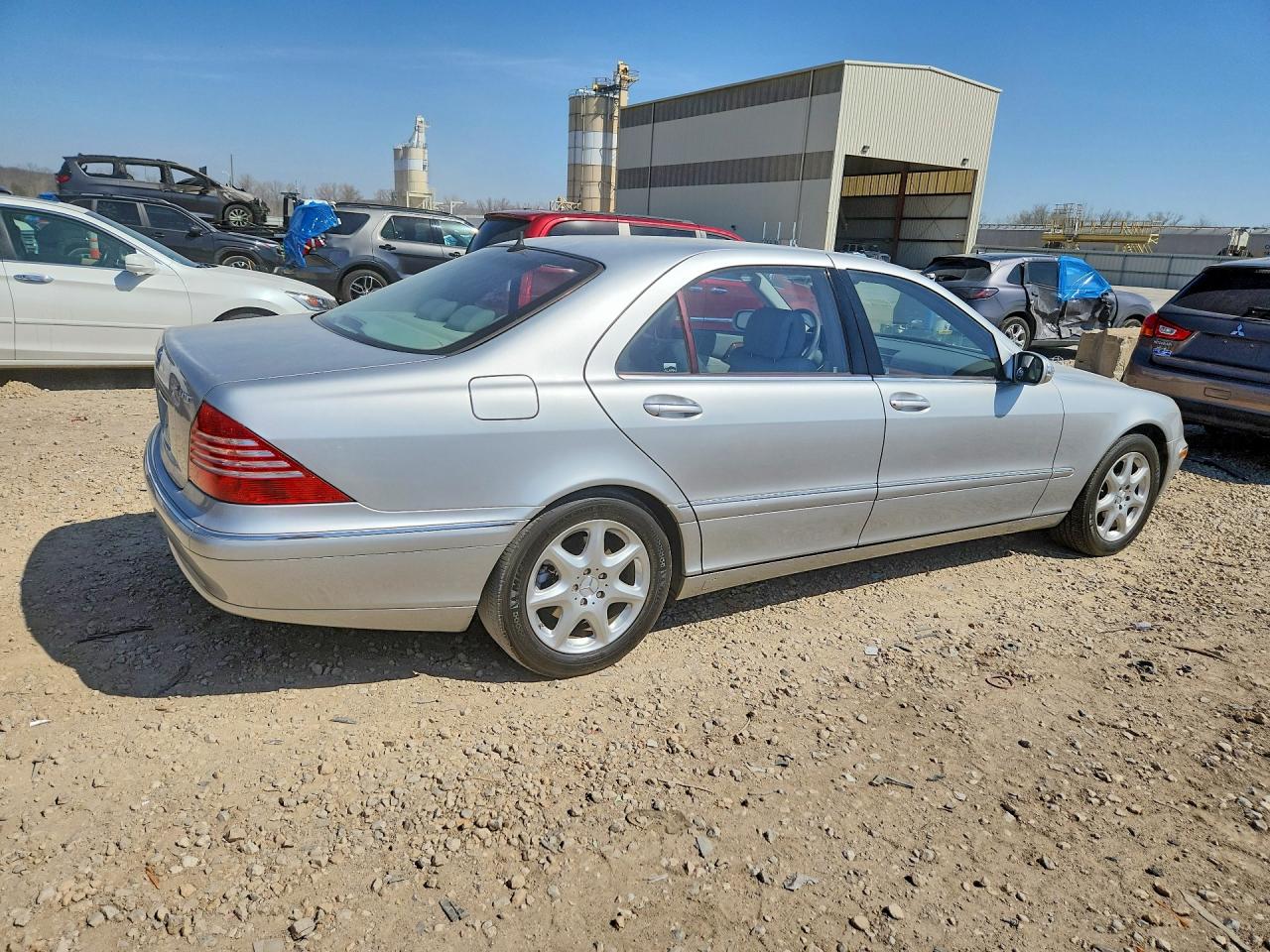 2004 Mercedes Benz 500 Silver vin: WDBNG84J54A406888