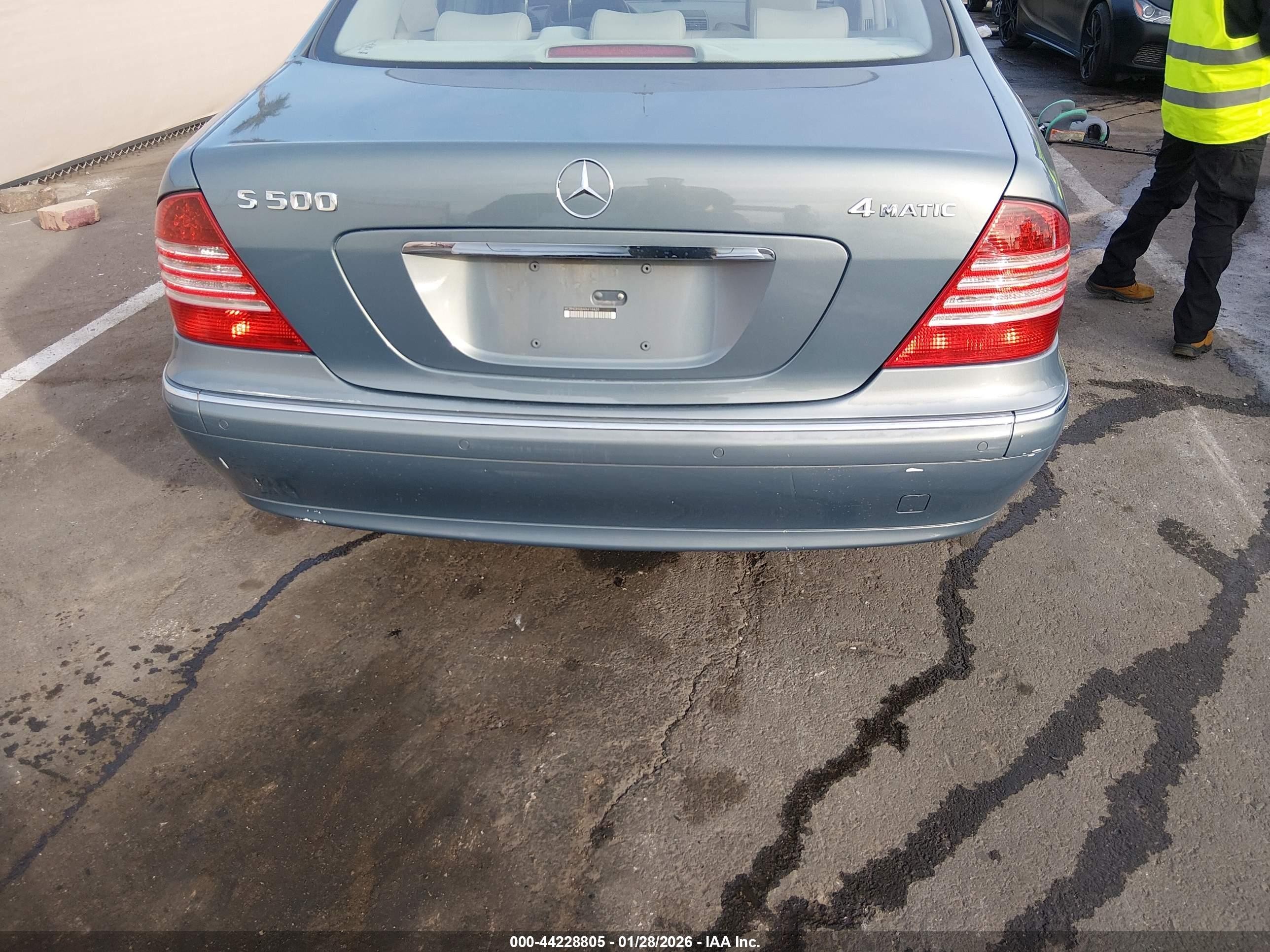 2004 Mercedes-benz S 500 4matic Light Blue vin: WDBNG84J64A414420