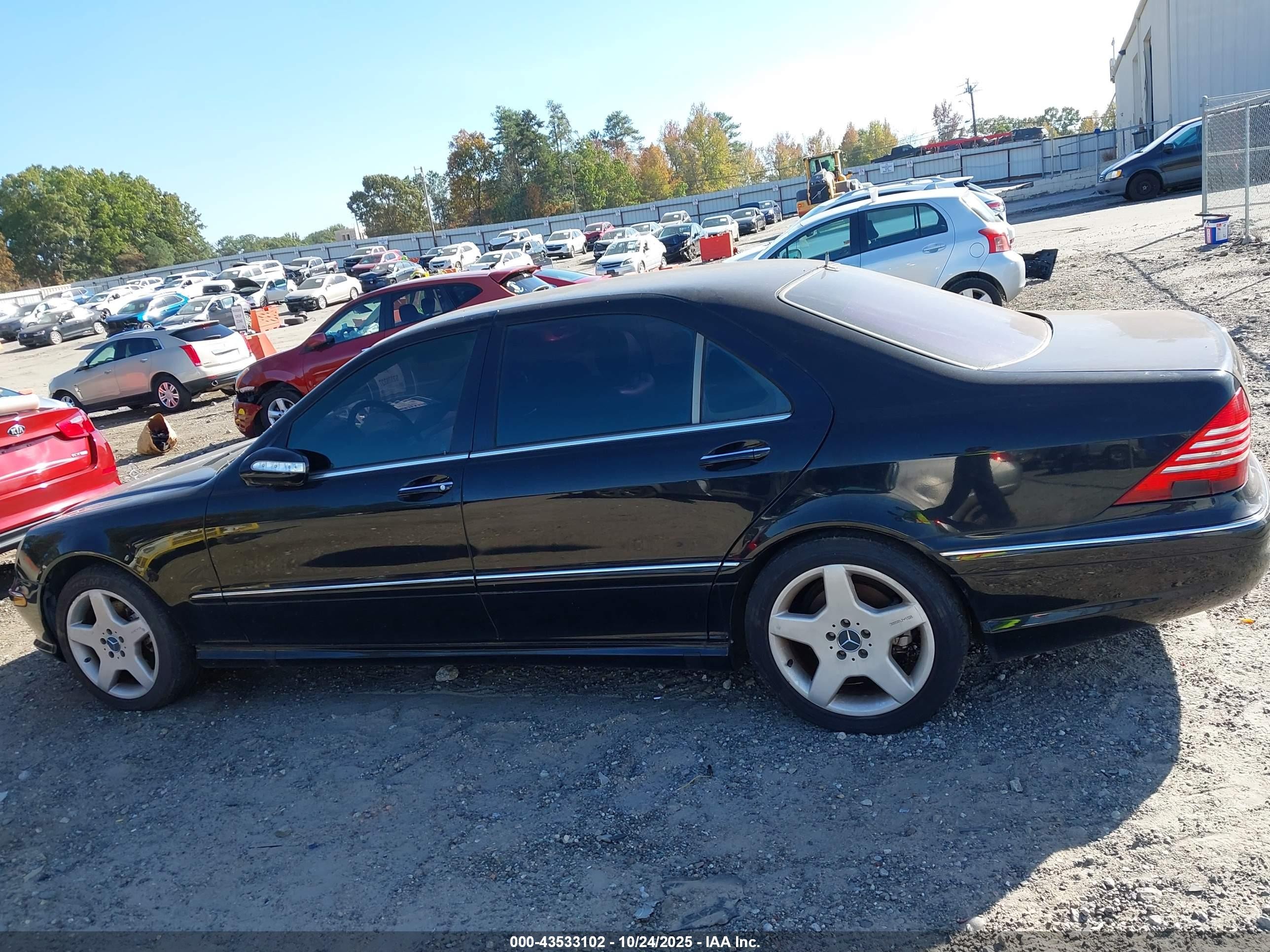 2006 Mercedes-benz S 500 4matic Черный vin: WDBNG84J66A472496