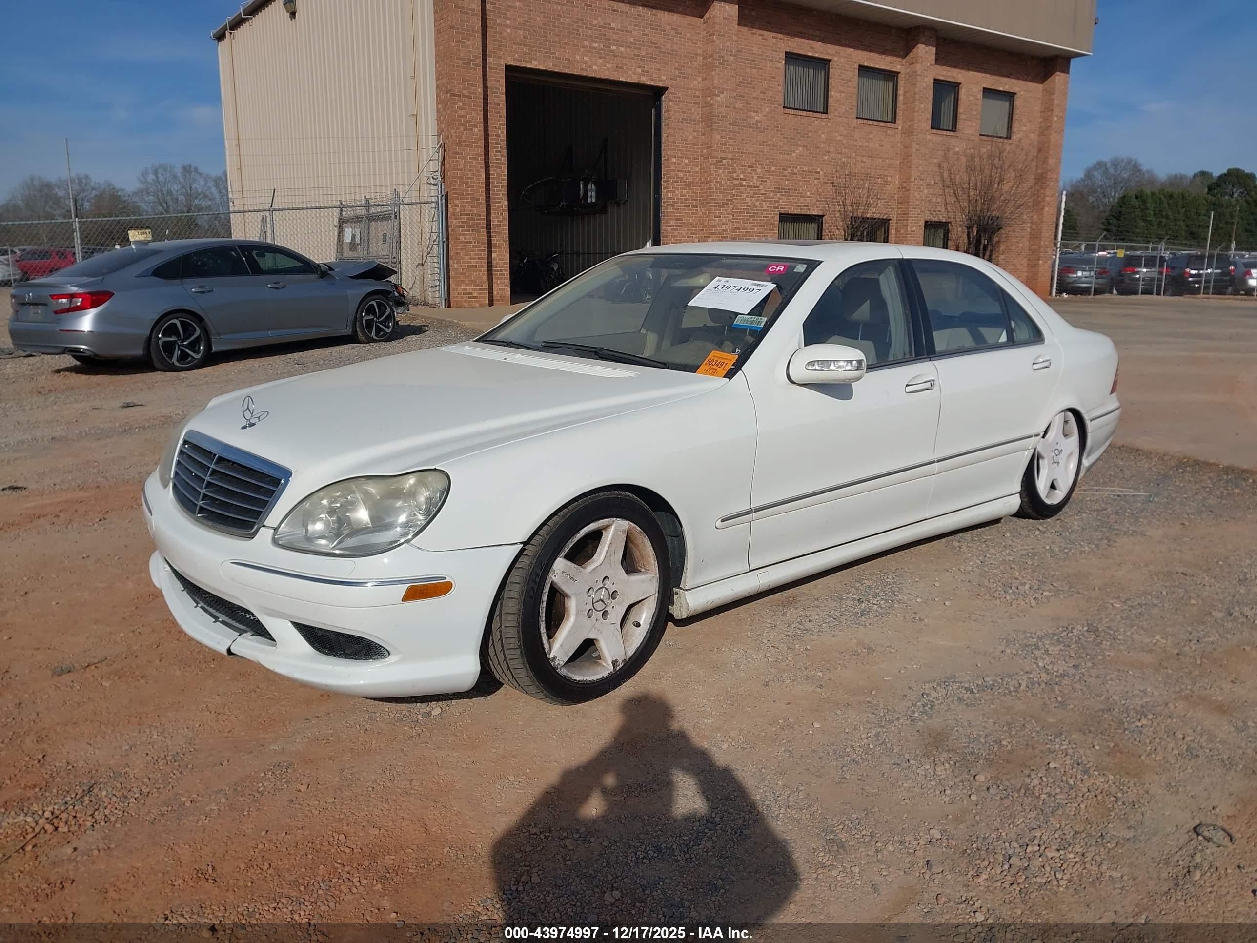 2006 Mercedes-benz S 500 4matic White vin: WDBNG84J76A475178