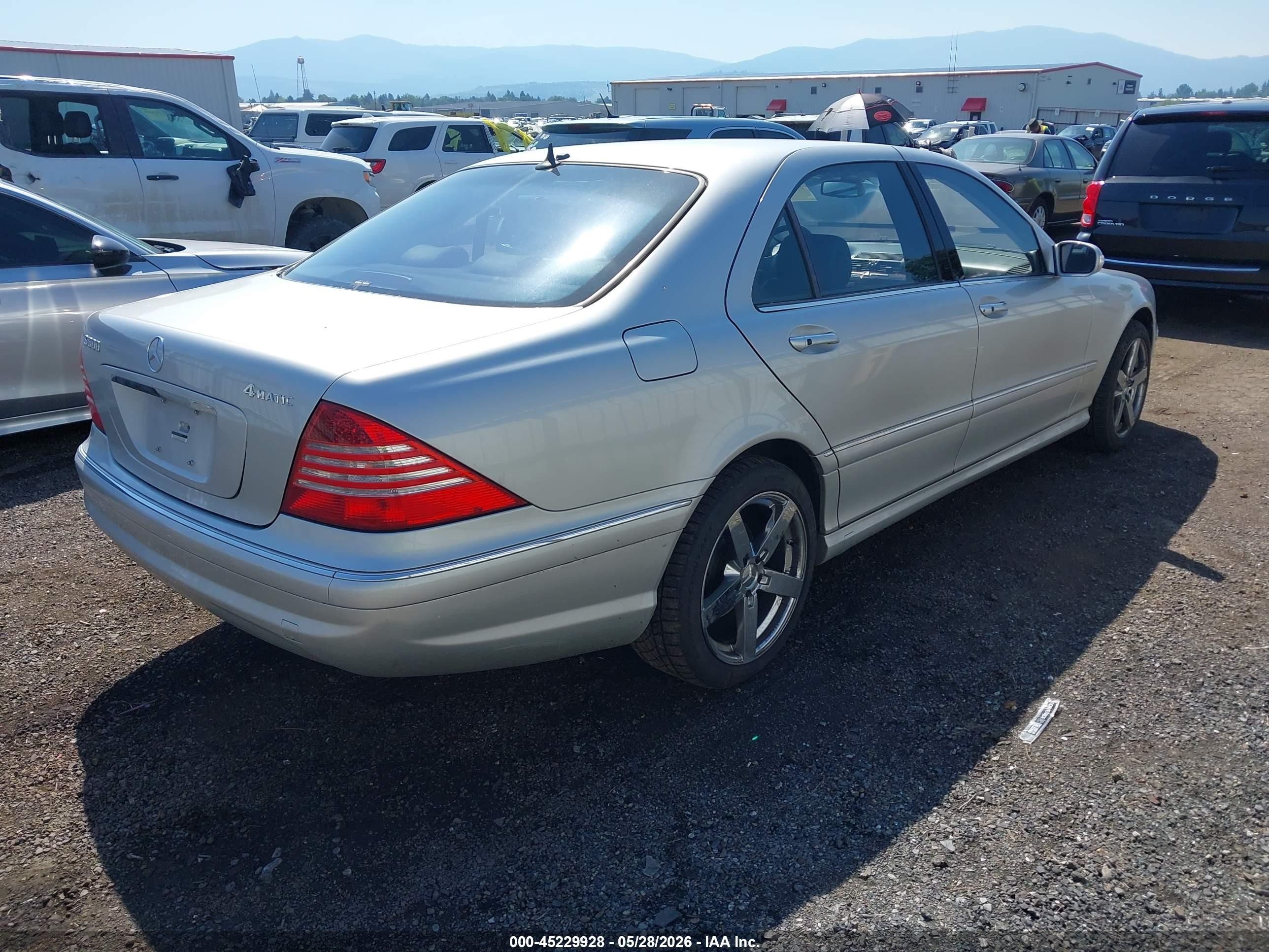 2003 Mercedes-benz S 500   Silver vin: WDBNG84J93A372596