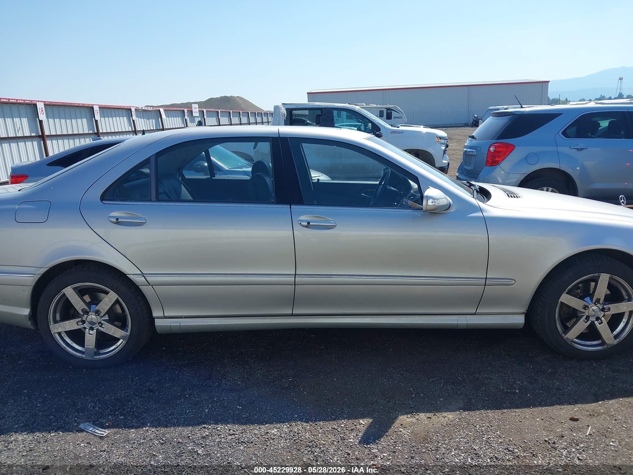 2003 Mercedes-benz S 500   Silver vin: WDBNG84J93A372596