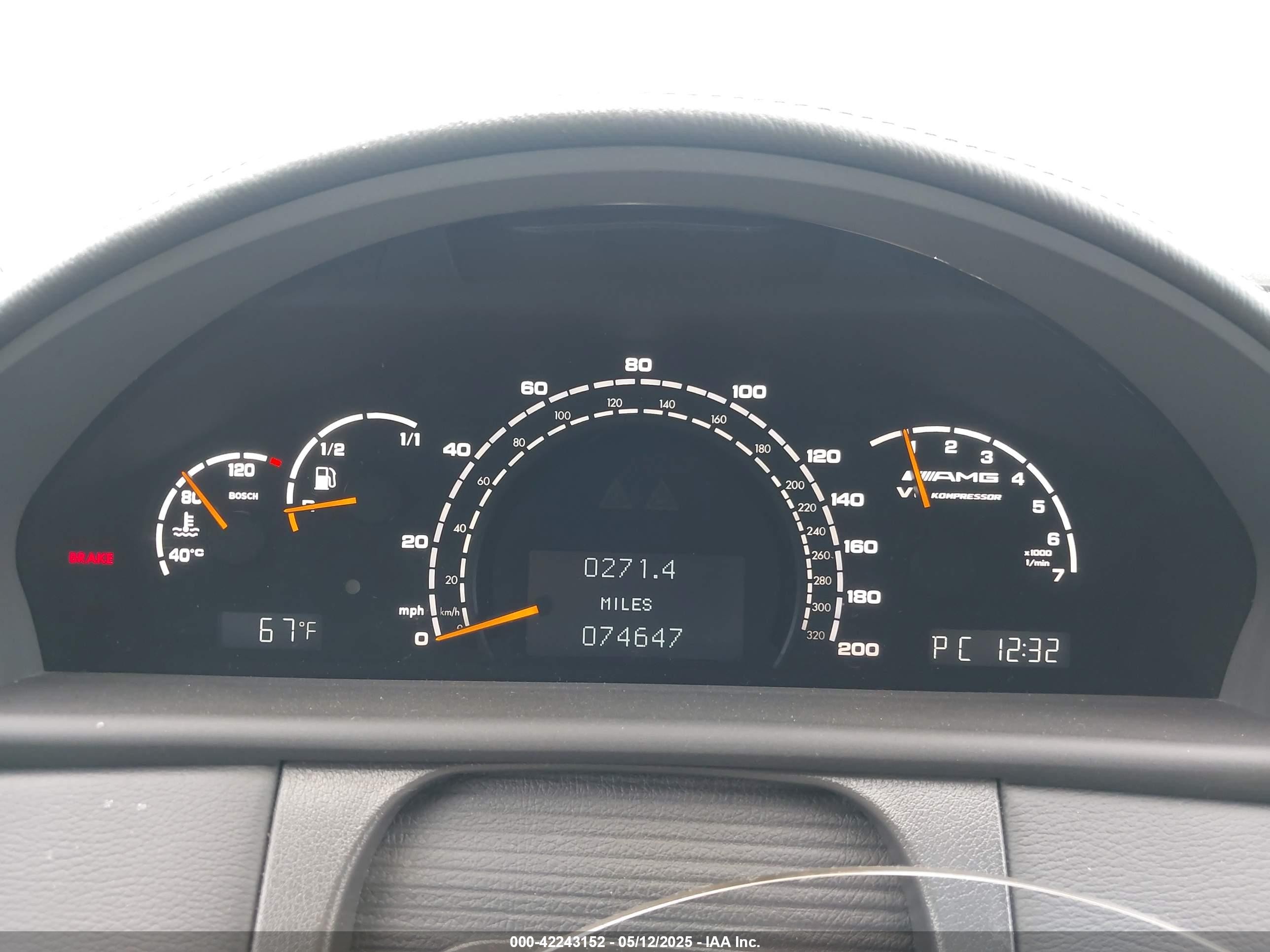 2004 Mercedes-benz Cl 55 Amg   Black vin: WDBPJ74J54A042363