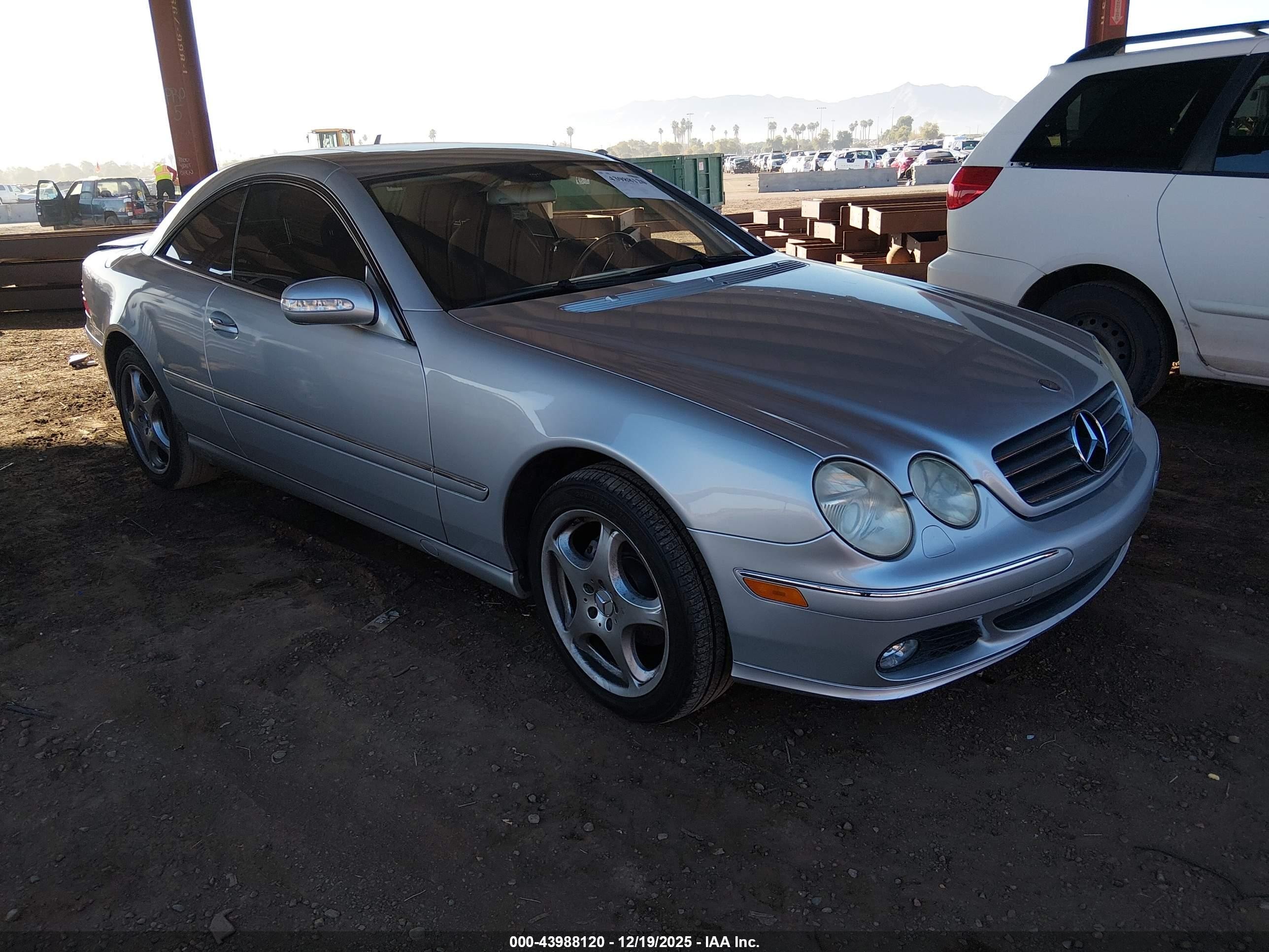 2005 Mercedes-benz Cl 500   White vin: WDBPJ75J15A045423
