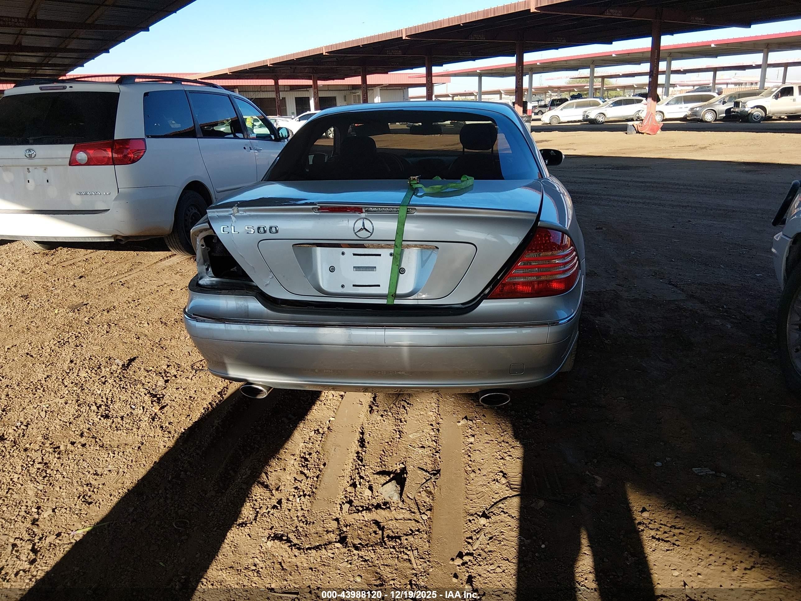 2005 Mercedes-benz Cl 500   White vin: WDBPJ75J15A045423