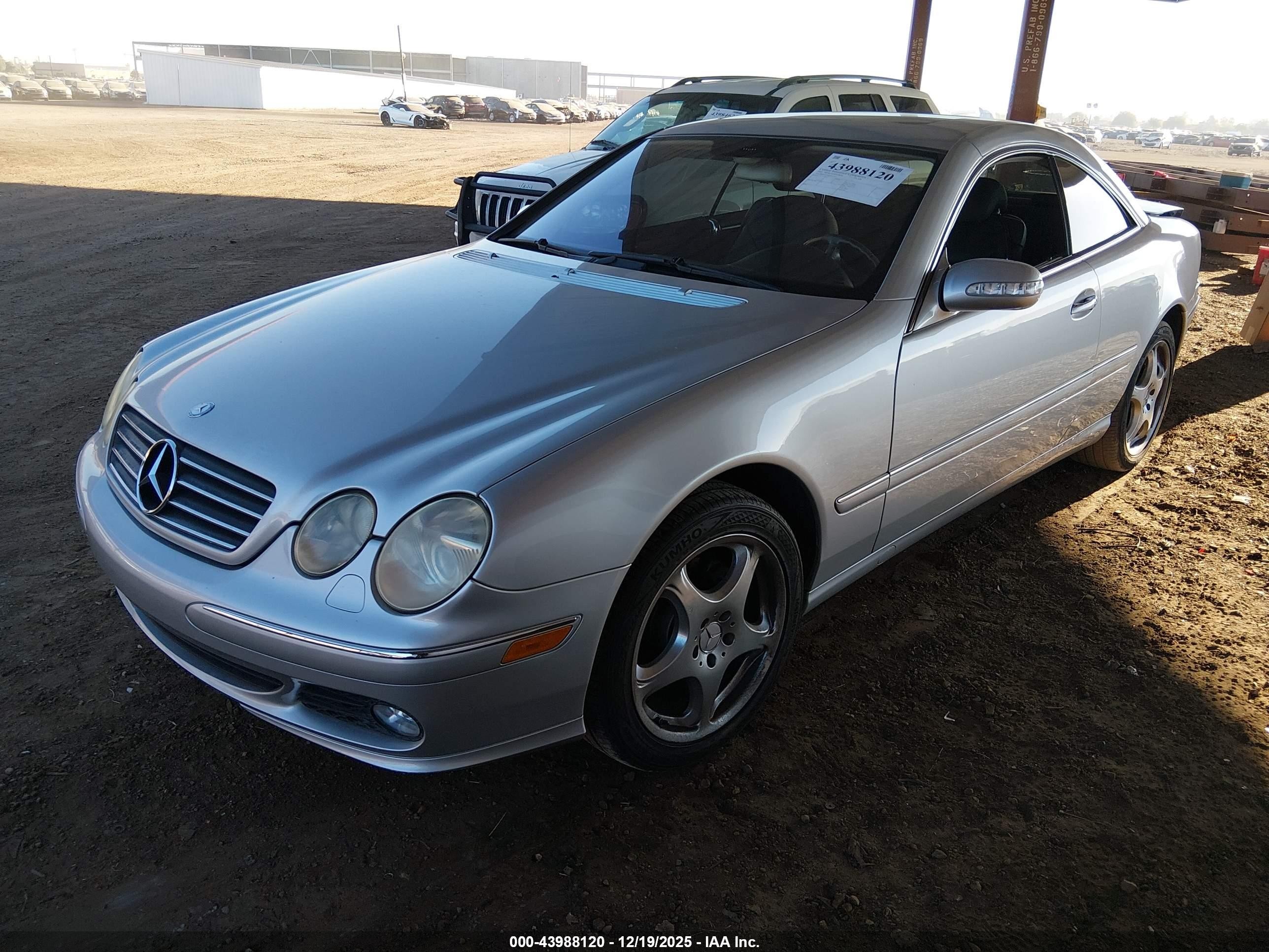 2005 Mercedes-benz Cl 500   White vin: WDBPJ75J15A045423