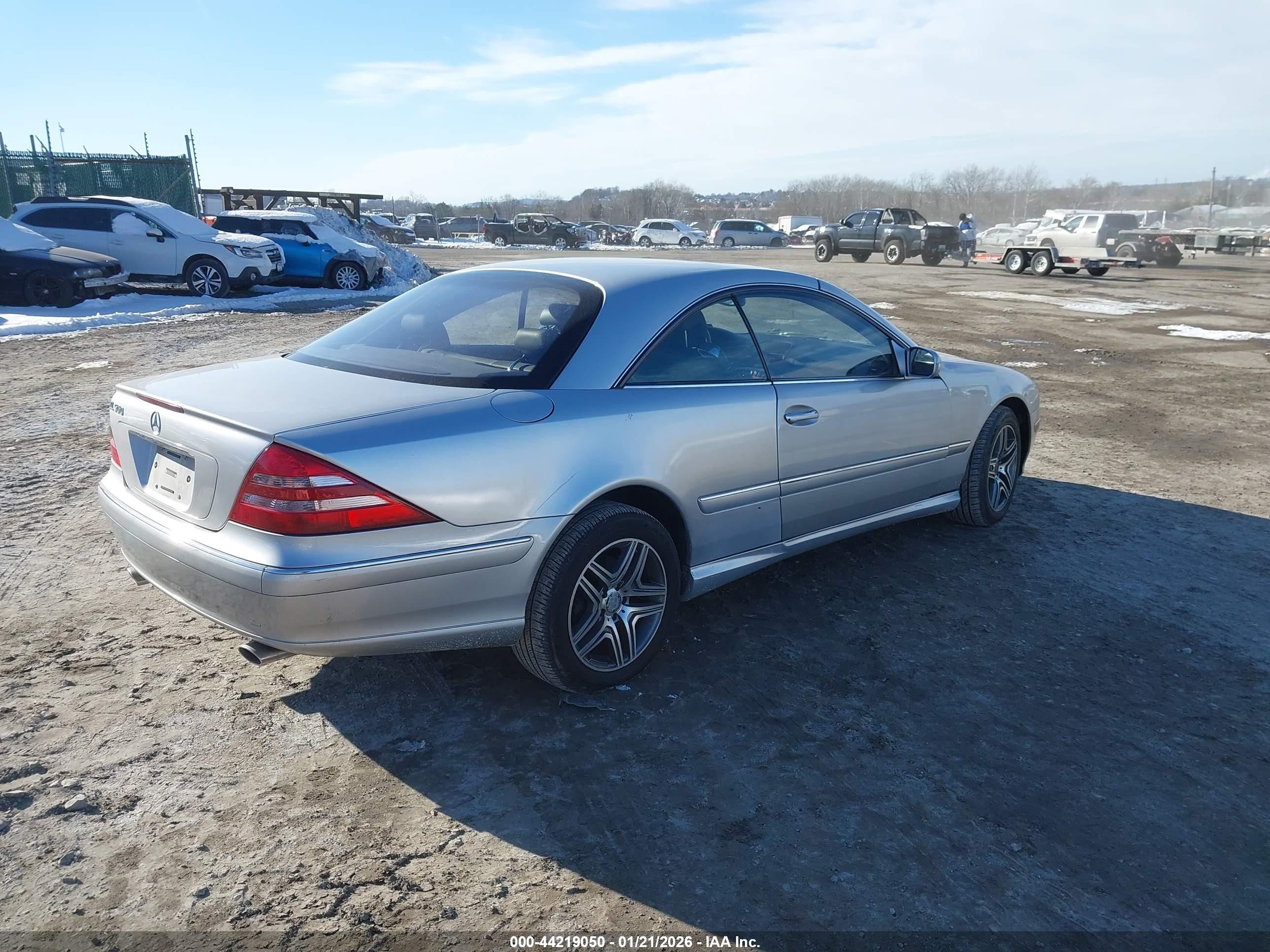 2000 Mercedes-benz Cl 500   Silver vin: WDBPJ75J6YA002278
