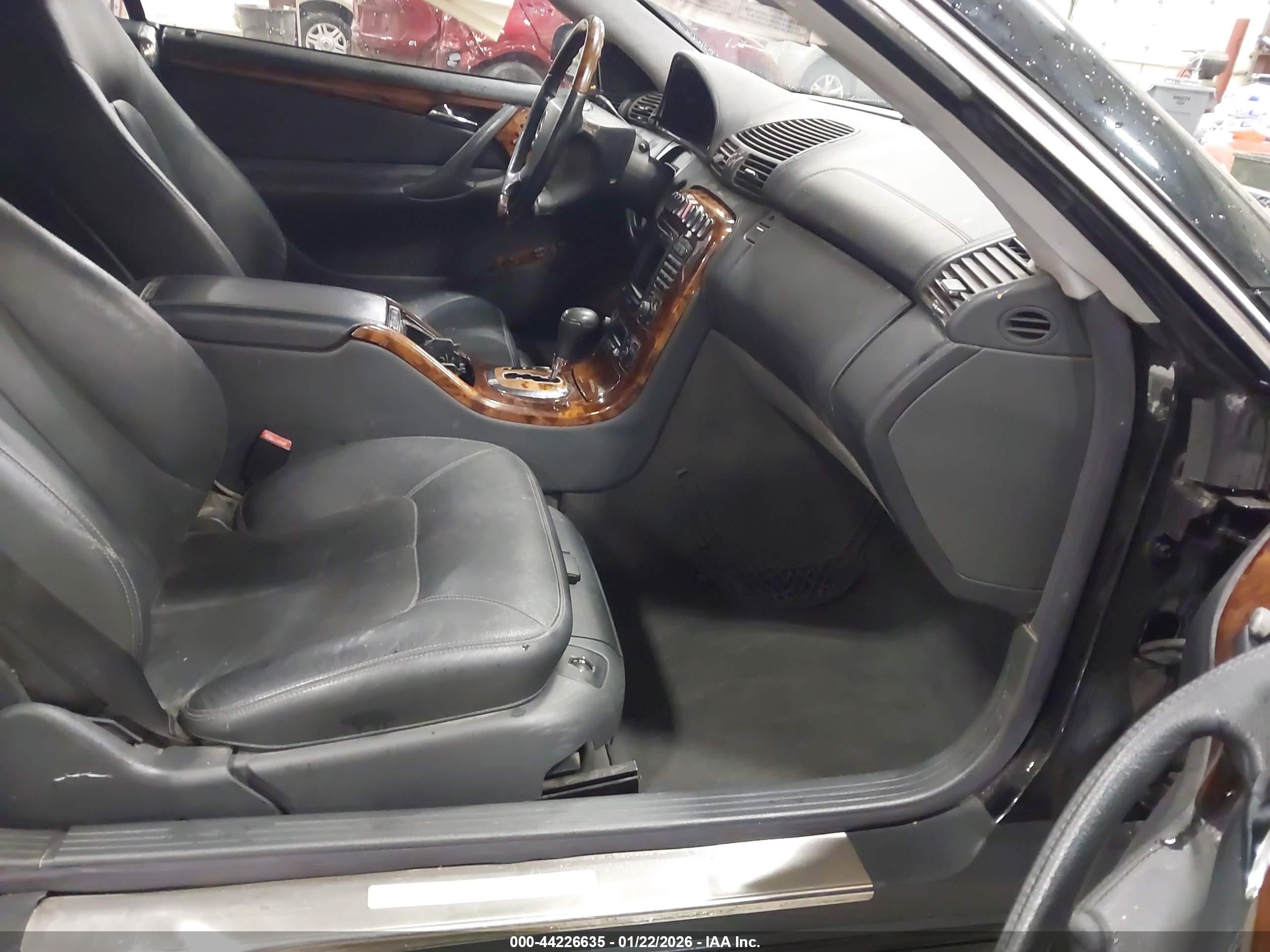 2002 Mercedes-benz Cl 500   Black vin: WDBPJ75J72A022594