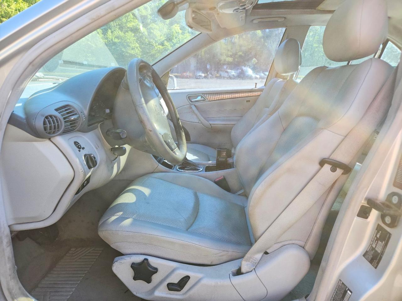 2004 Mercedes-benz C 230k Sport Sedan Серебряный vin: WDBRF40J04F459682