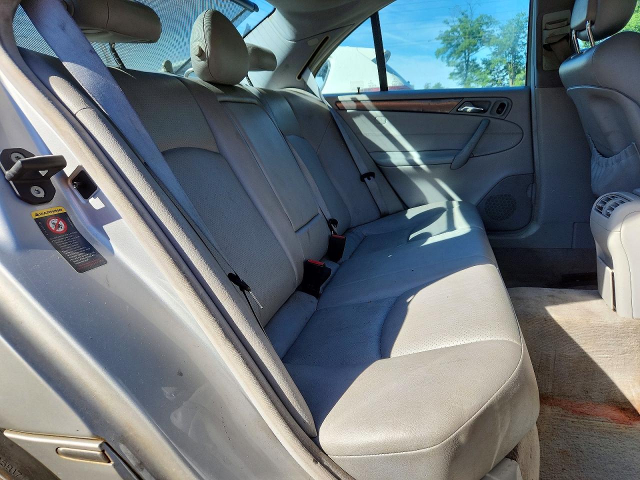 2004 Mercedes-benz C 230k Sport Sedan Серебряный vin: WDBRF40J04F459682