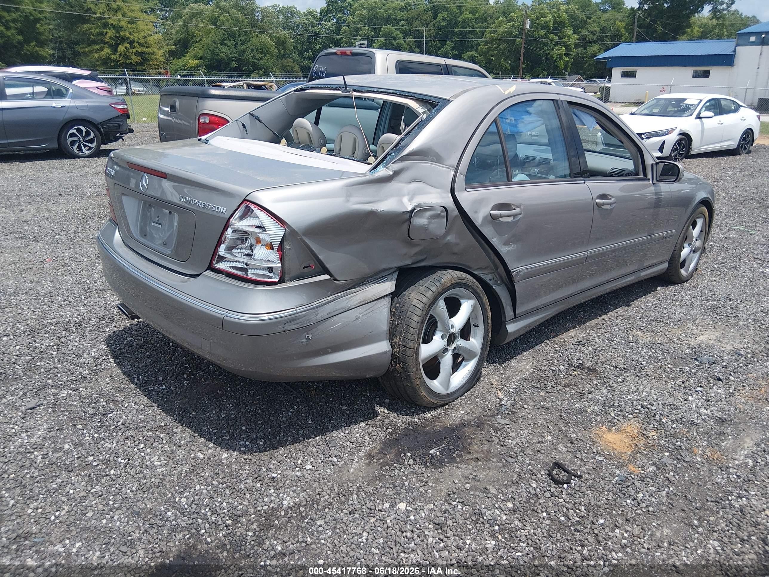 2005 Mercedes-benz C 230 Kompressor Sport Silver vin: WDBRF40J05F672617