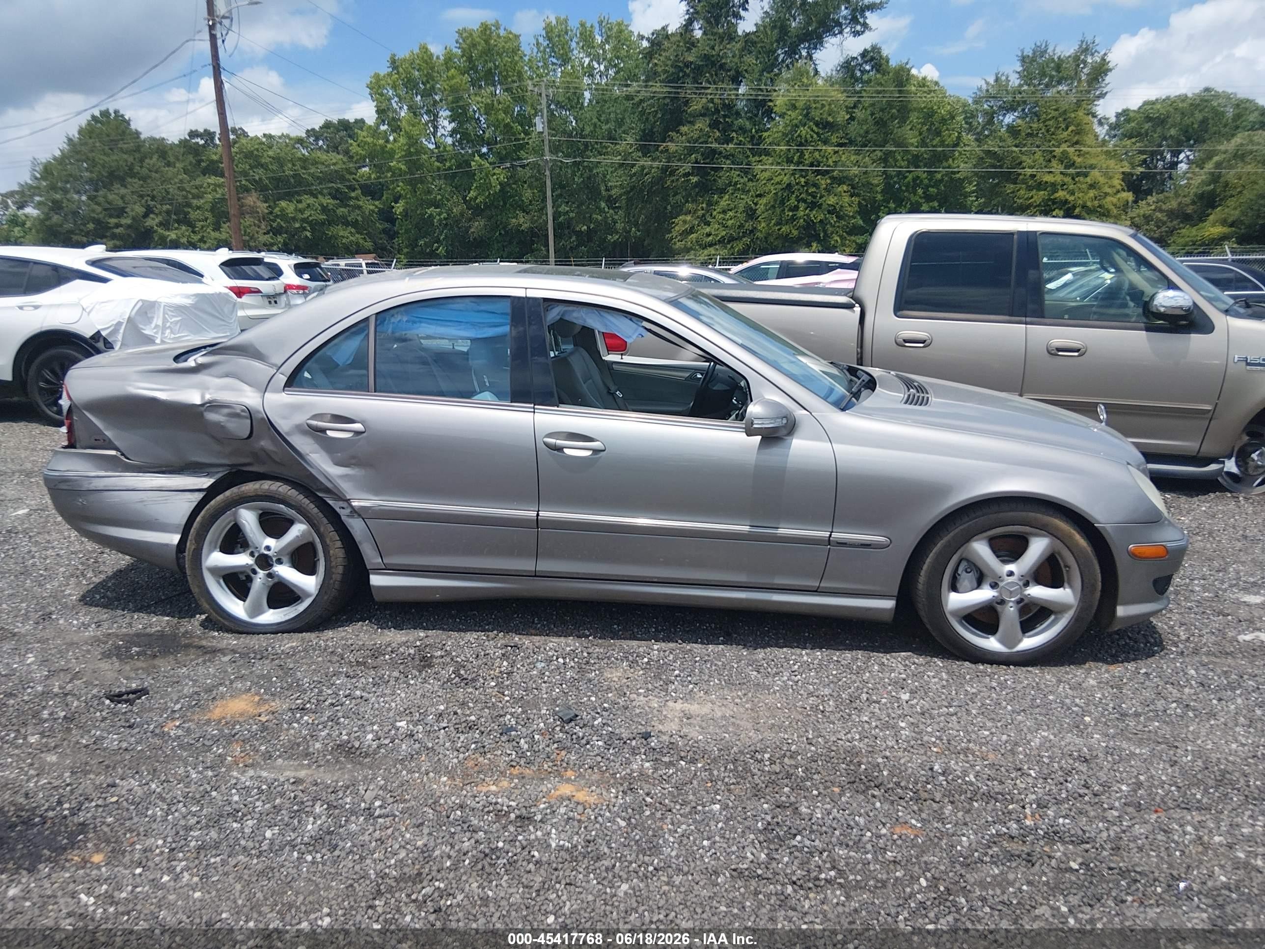 2005 Mercedes-benz C 230 Kompressor Sport Silver vin: WDBRF40J05F672617