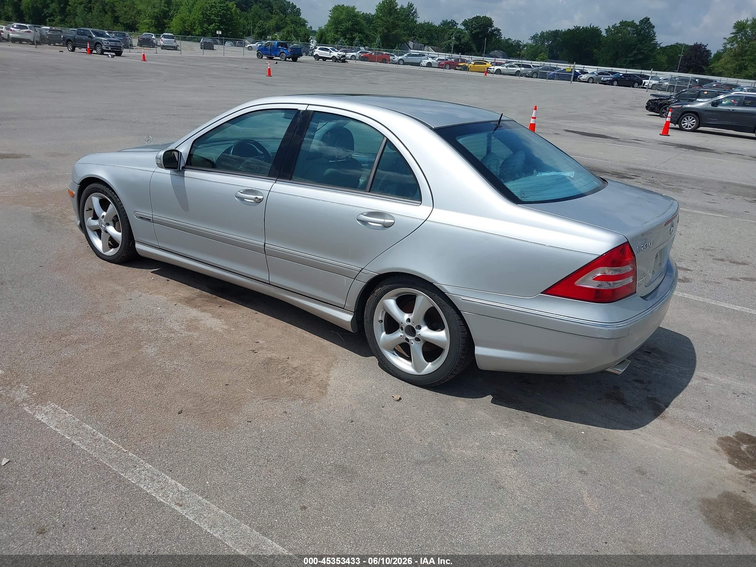 2005 Mercedes-benz C 230 Kompressor Sport Gray vin: WDBRF40J05F696884