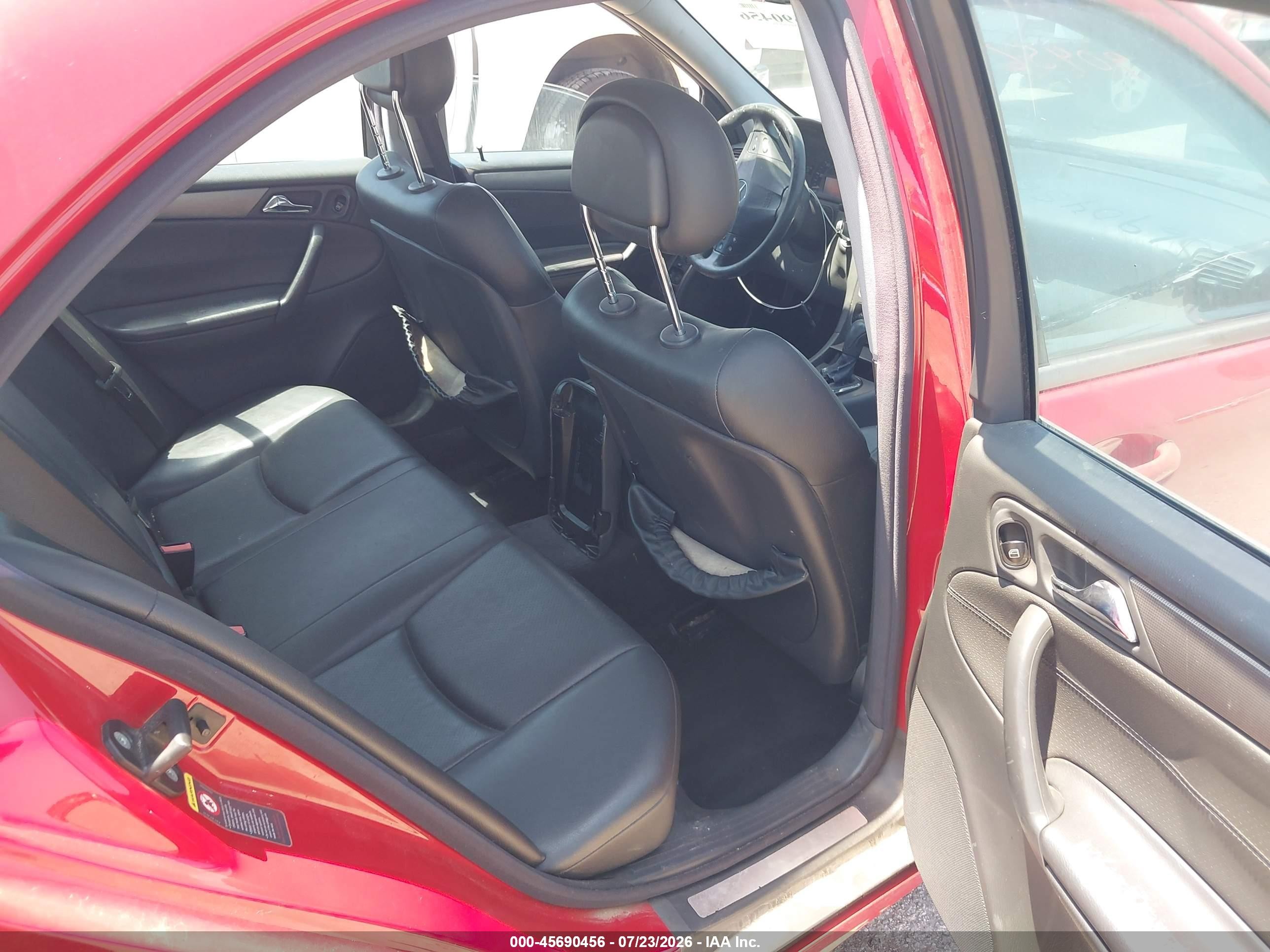 2004 Mercedes-benz C 230 Kompressor Sport/sport Красный vin: WDBRF40J14F541808