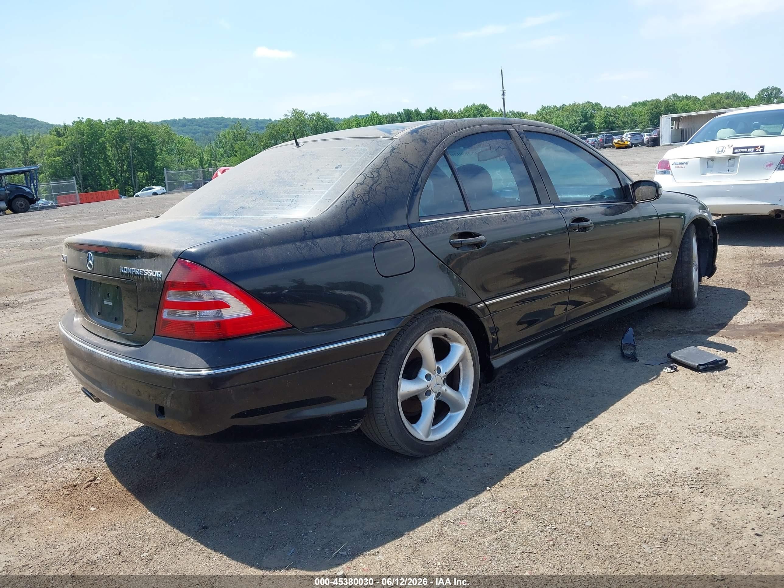 2005 Mercedes-benz C 230 Kompressor Sport Черный vin: WDBRF40J15A654298