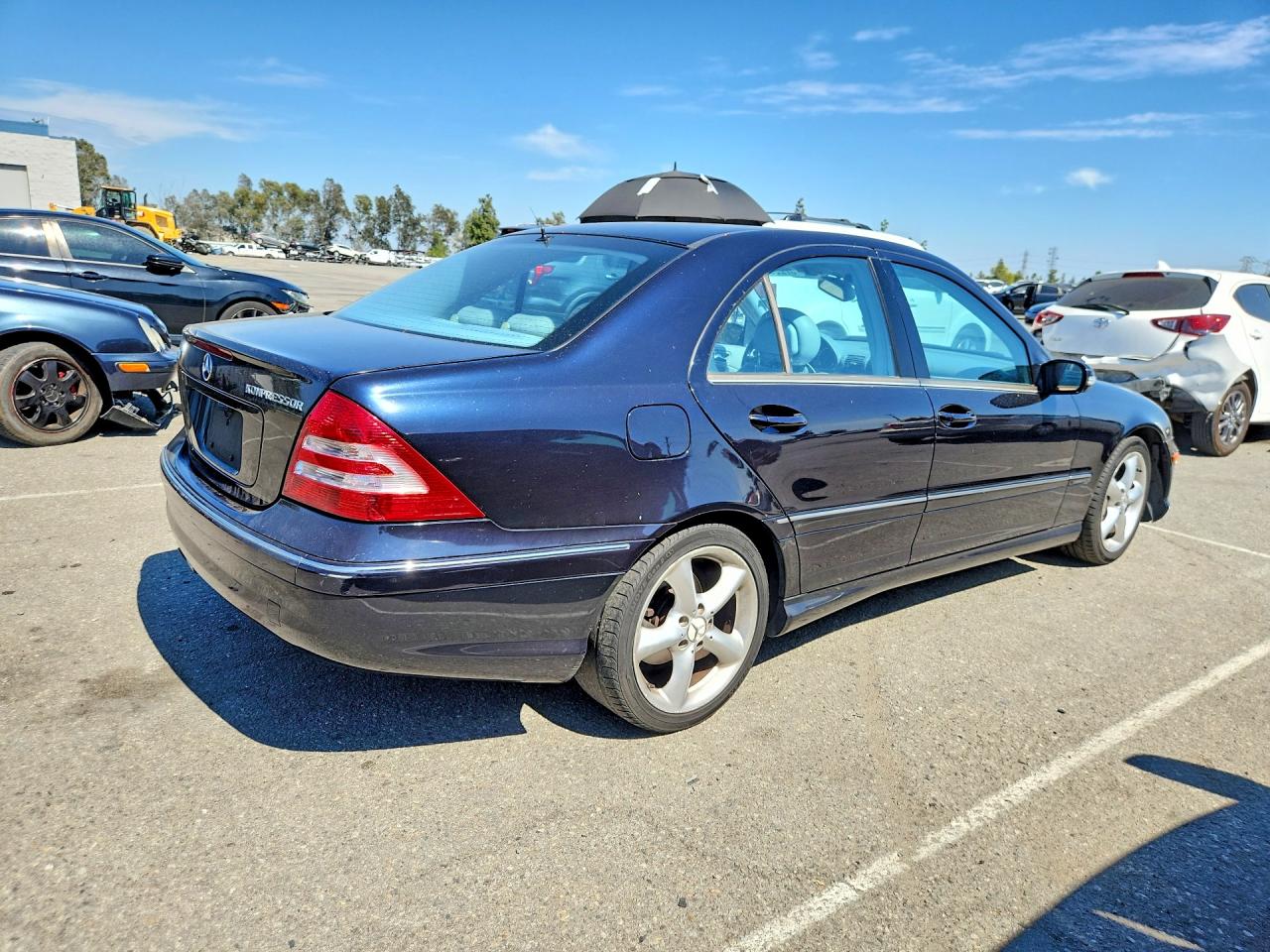 2005 Mercedes-benz C 230k Sport Sedan Blue vin: WDBRF40J15F682475