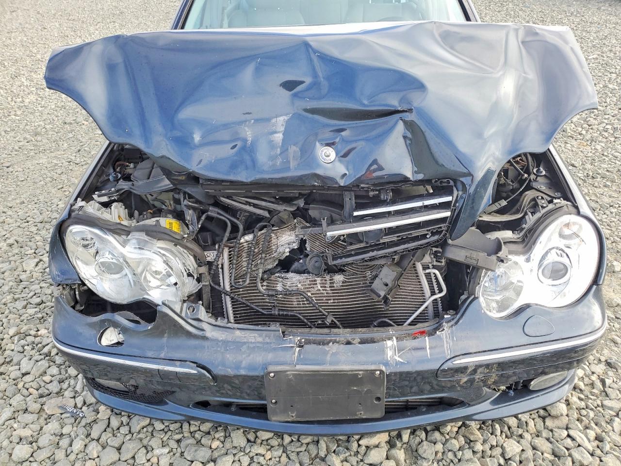 2005 Mercedes-benz C 230k Sport Sedan Синий vin: WDBRF40J15F715667