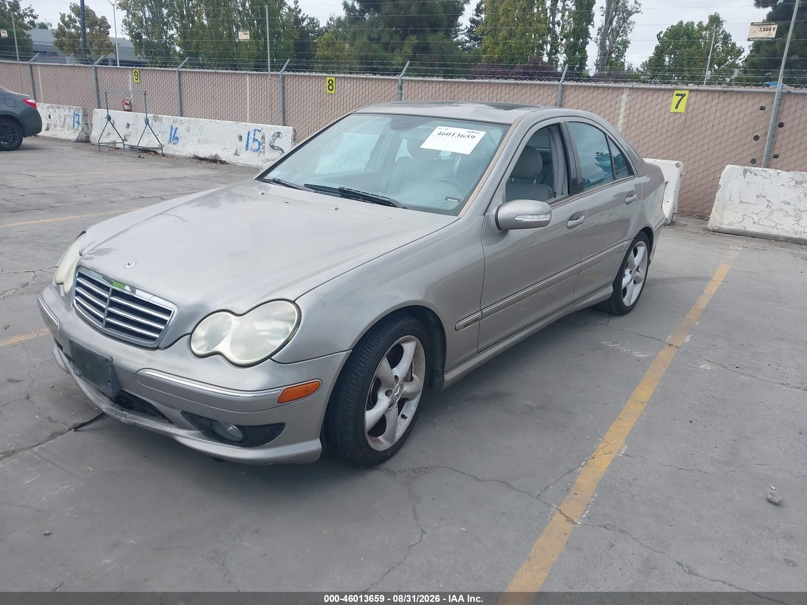 2005 Mercedes-benz C 230 Kompressor Sport Серебряный vin: WDBRF40J15F721131