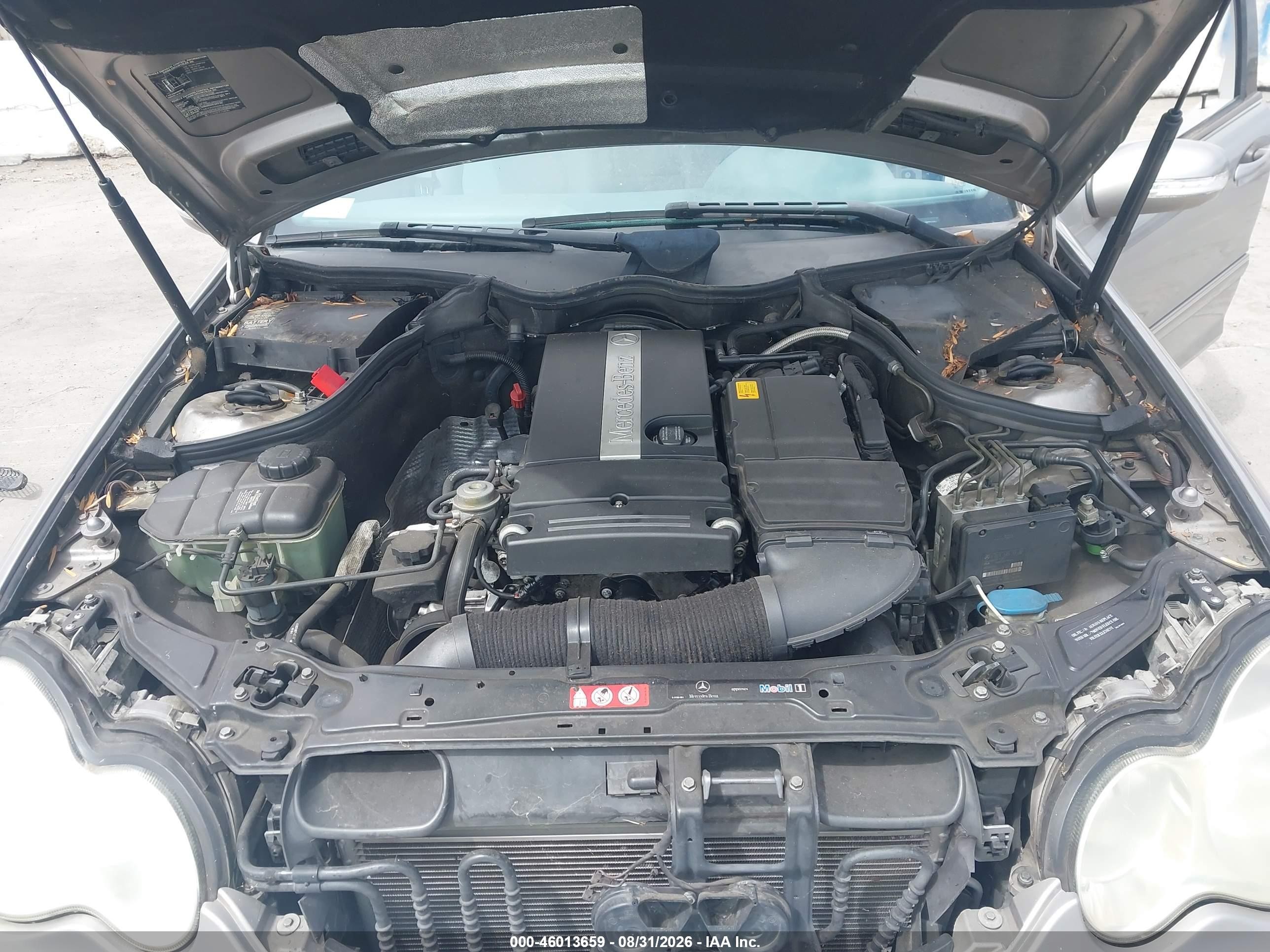 2005 Mercedes-benz C 230 Kompressor Sport Серебряный vin: WDBRF40J15F721131