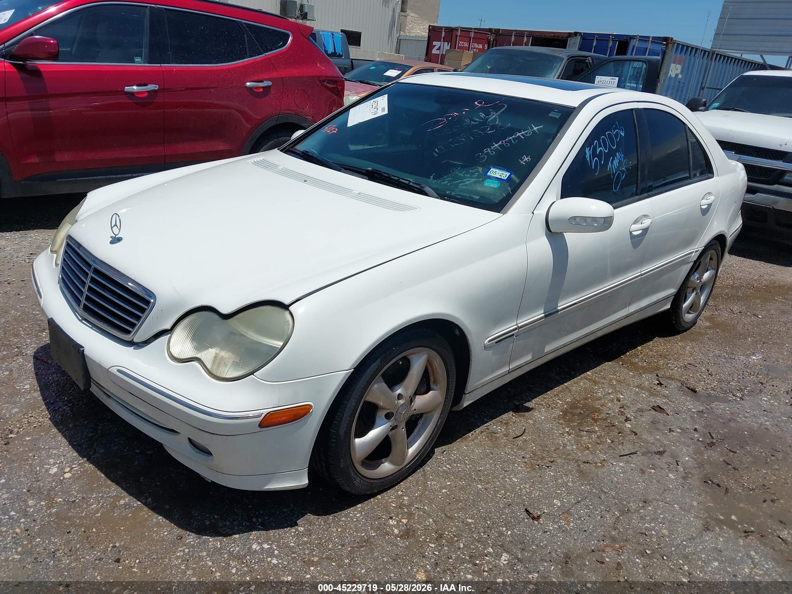 2004 Mercedes-benz C 230 Kompressor Sport/sport White vin: WDBRF40J24F530056